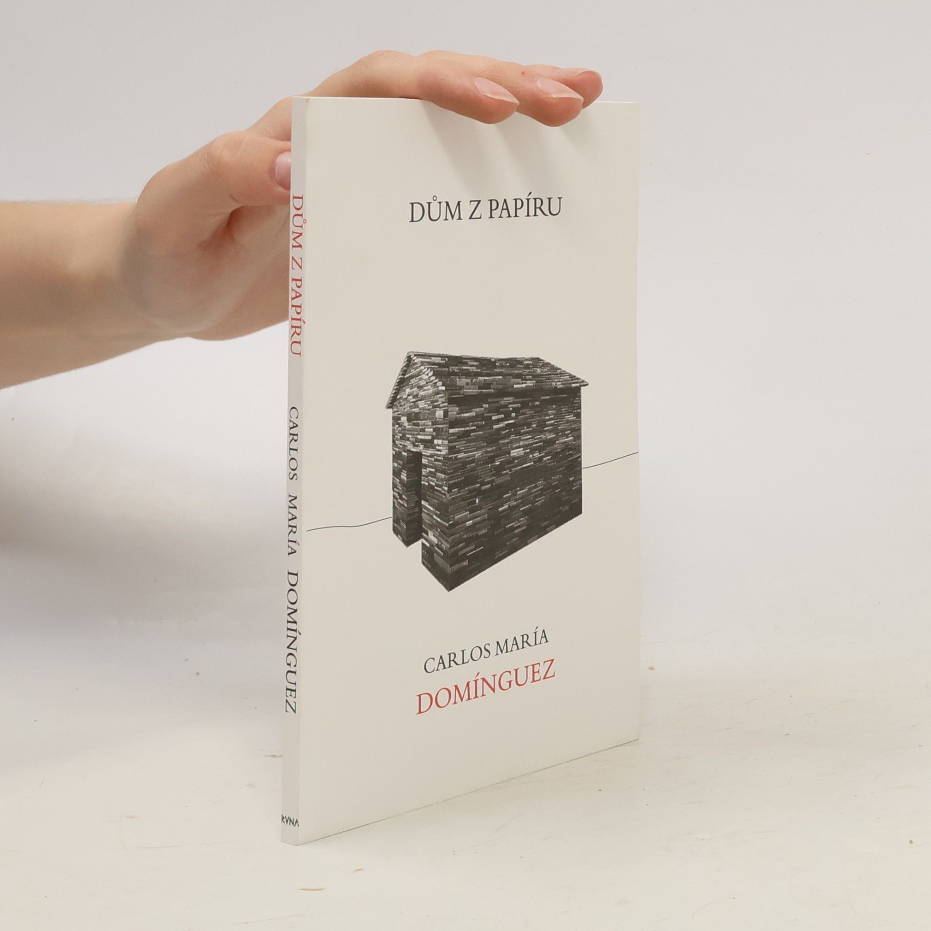 Carlos María Domínguez Dům z papíru