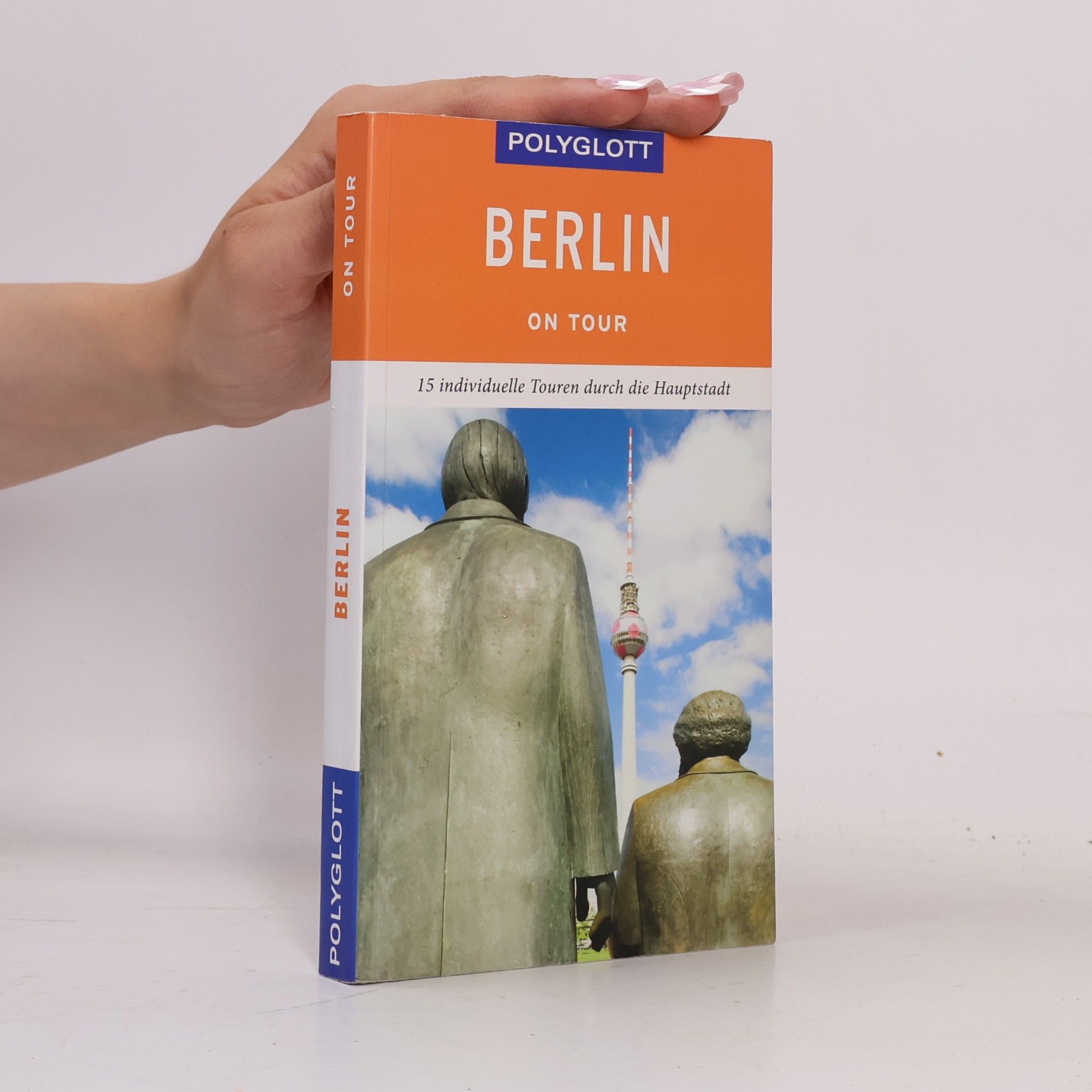 Manuela Blisse Berlin on tour