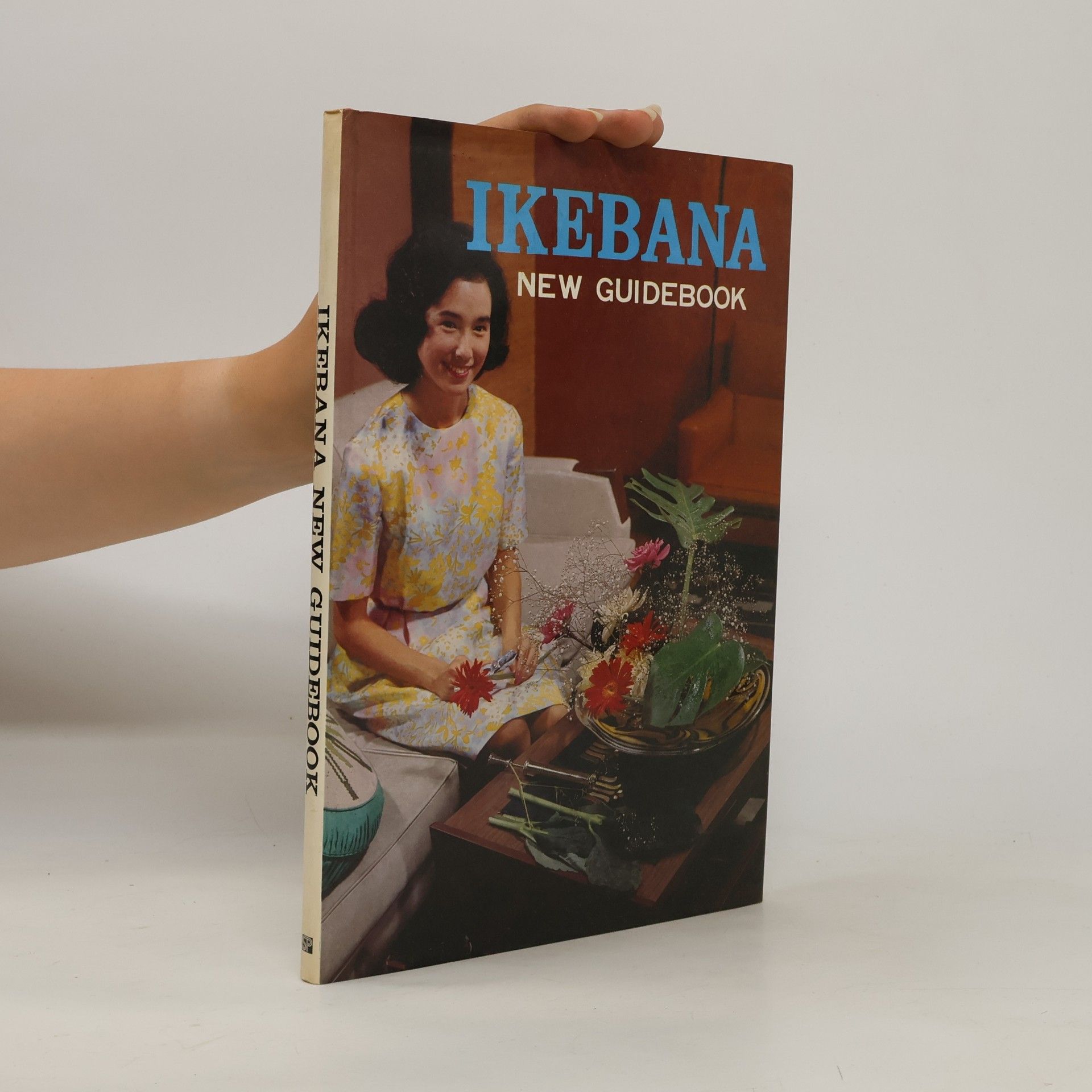 AA.VV. Ikebana. New Guidebook