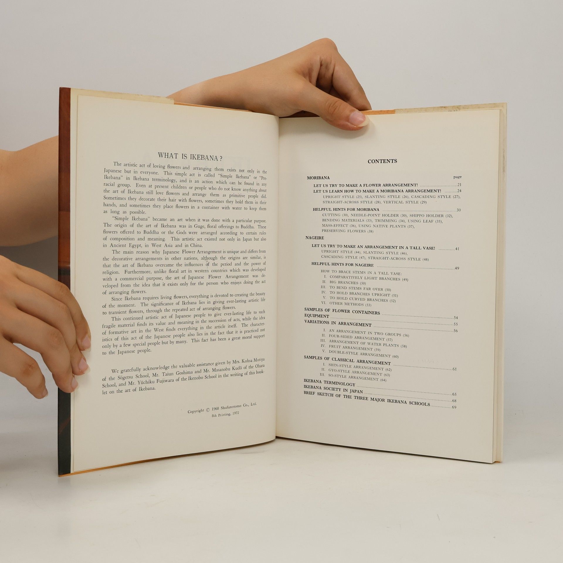 AA.VV. Ikebana. New Guidebook