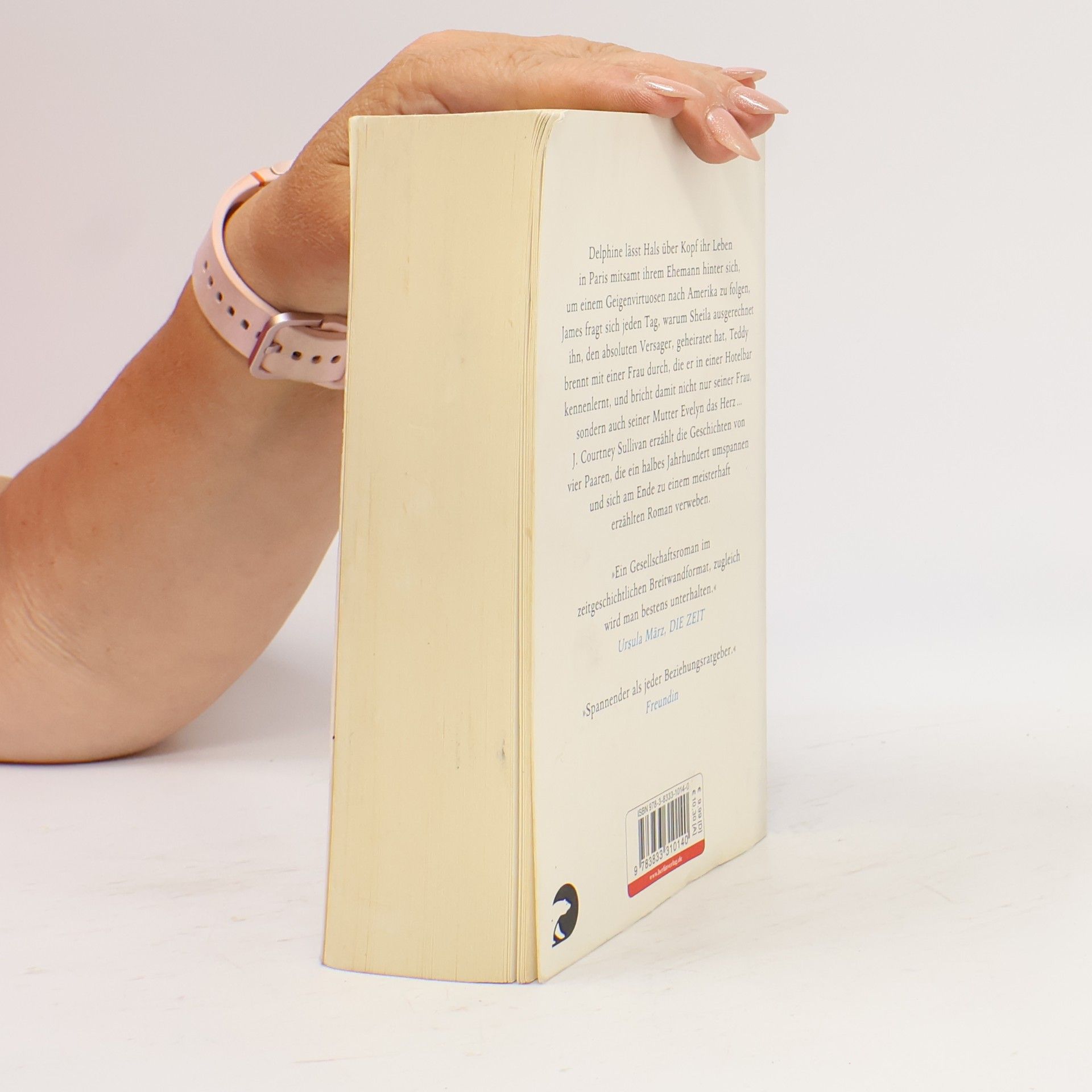 J. Courtney Sullivan Die Verlobungen