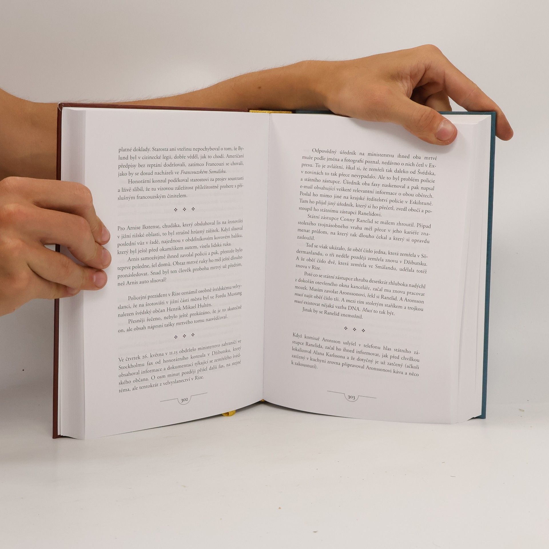 Jonas Jonasson Analfabetka, která uměla počítat ; Stoletý stařík, který vylezl z okna a zmizel