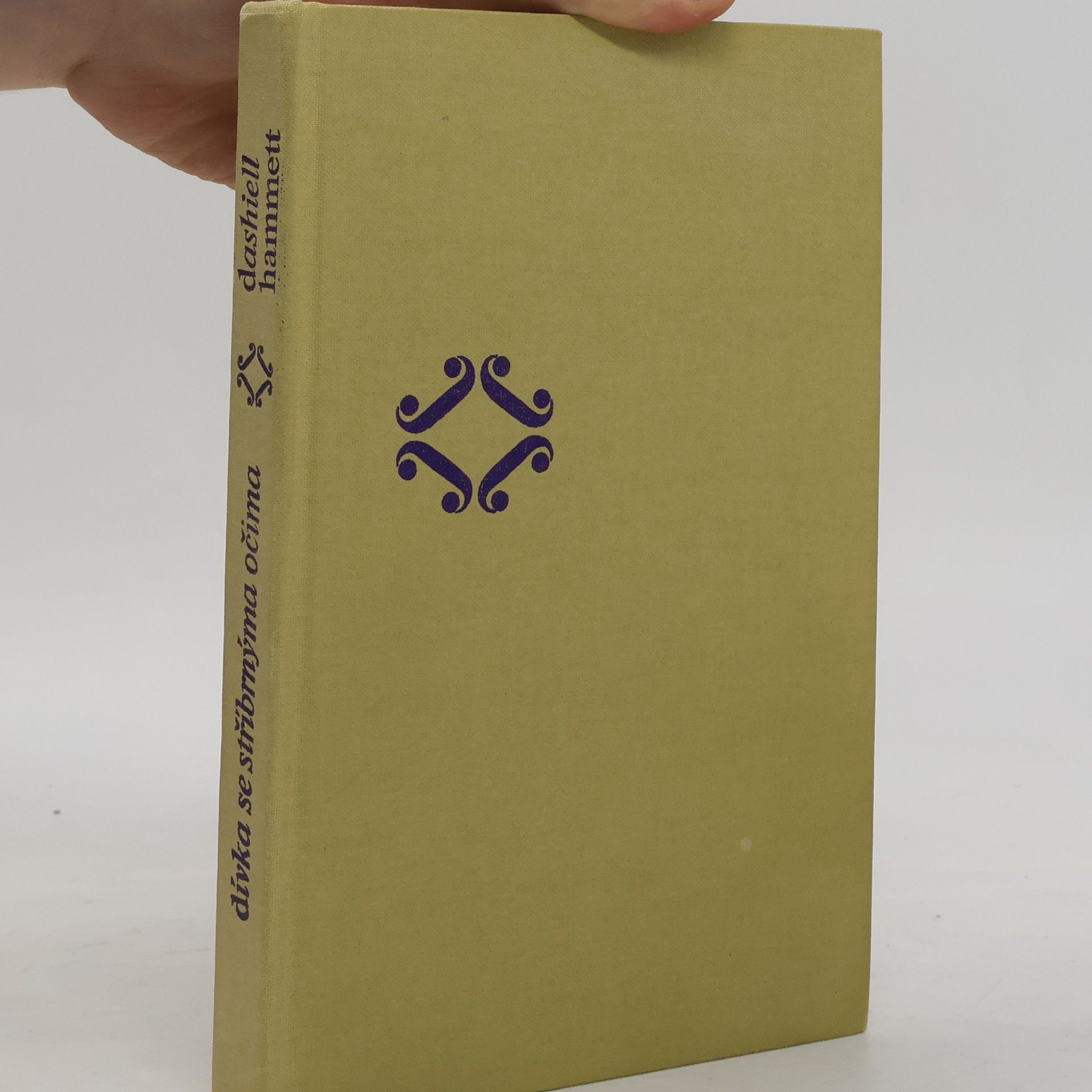 Dashiell Hammett Dívka se stříbrnýma očima