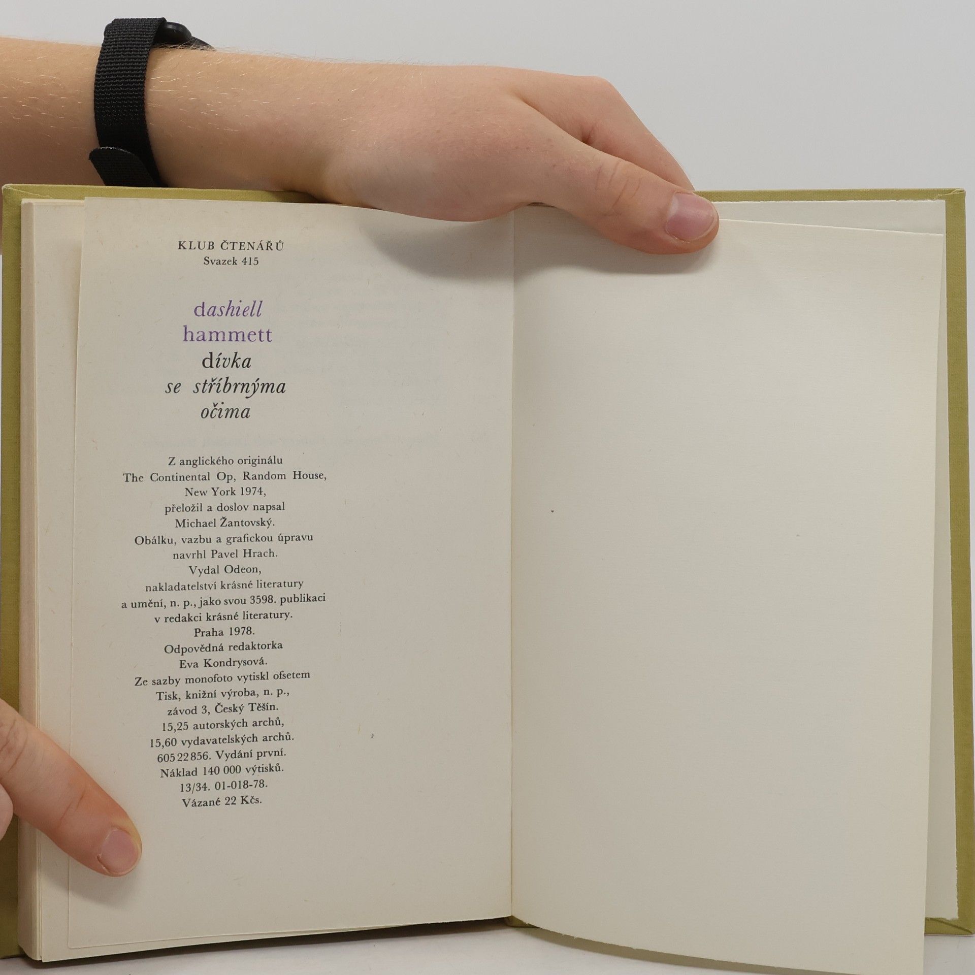Dashiell Hammett Dívka se stříbrnýma očima