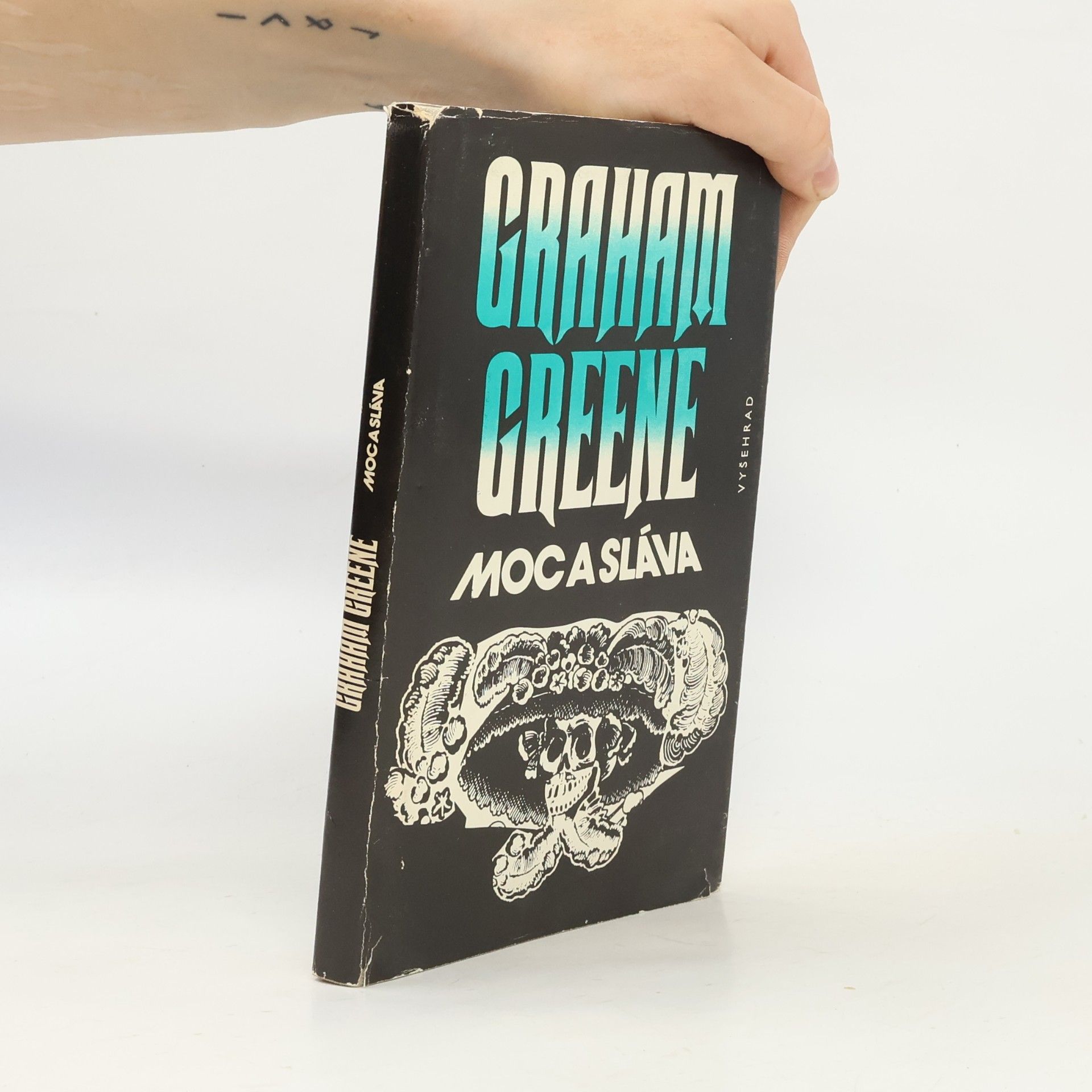 Graham Greene Moc a sláva