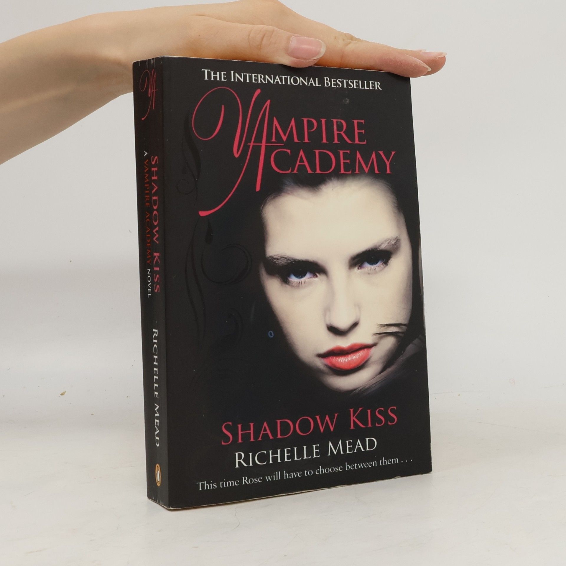 Richelle Mead Vampire Academy 3. Shadow Kiss