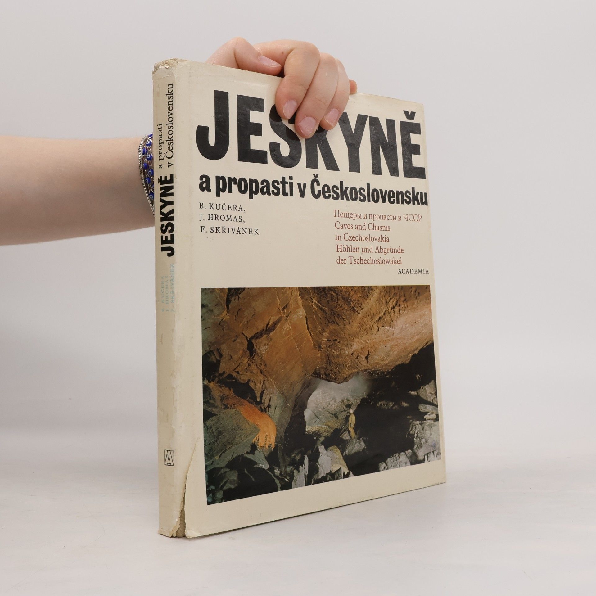 Bohumil Kučera Jeskyně a propasti v Československu