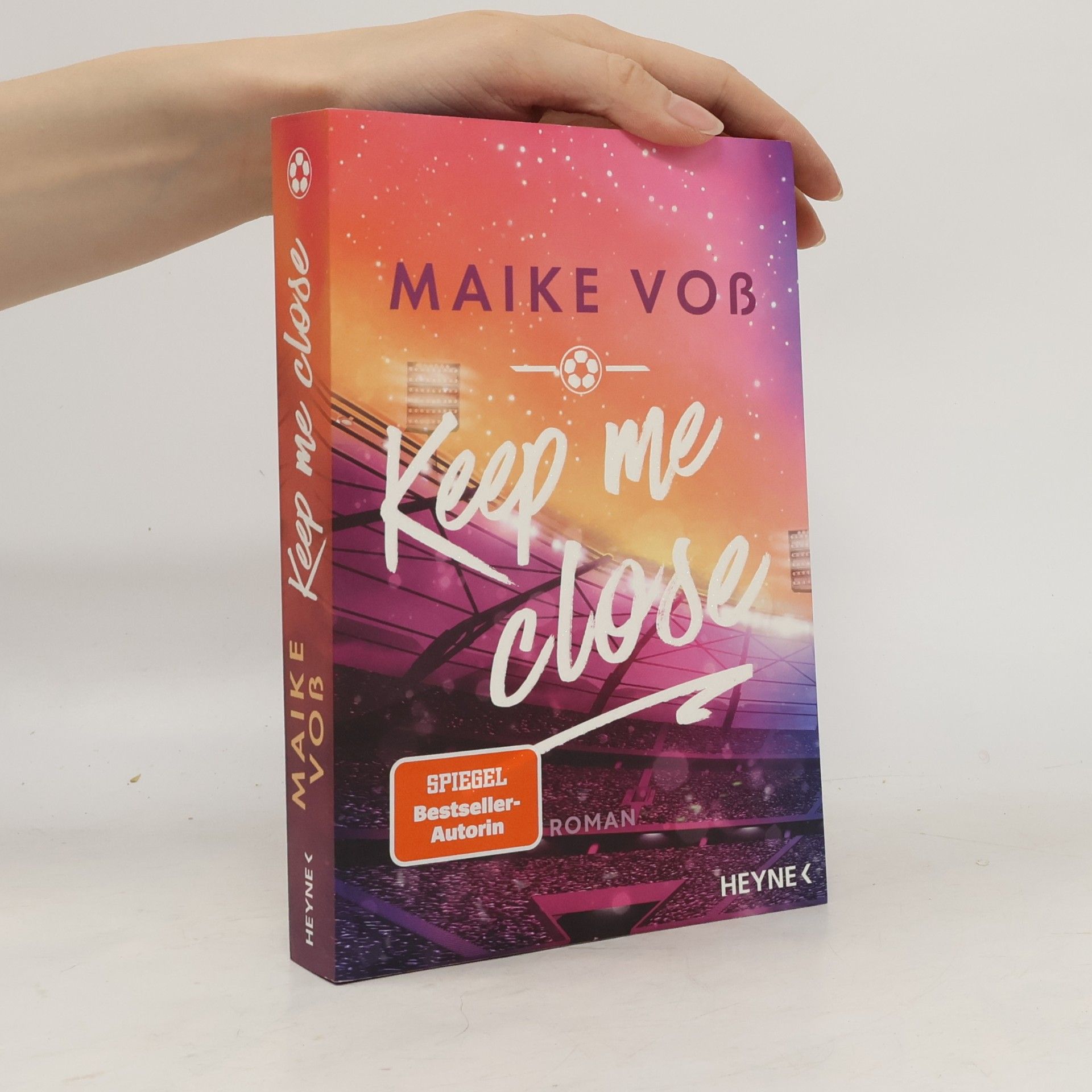 Maike Voß Keep Me Close