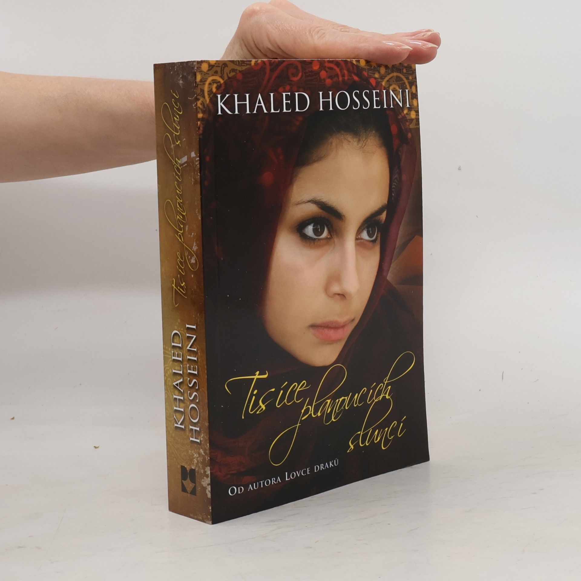 Khaled Hosseini Tisíce planoucích sluncí