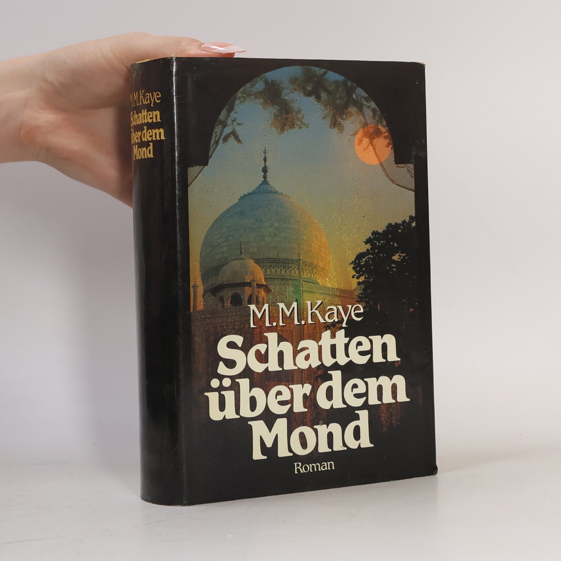 Mary Margaret Kaye Schatten über dem Mond