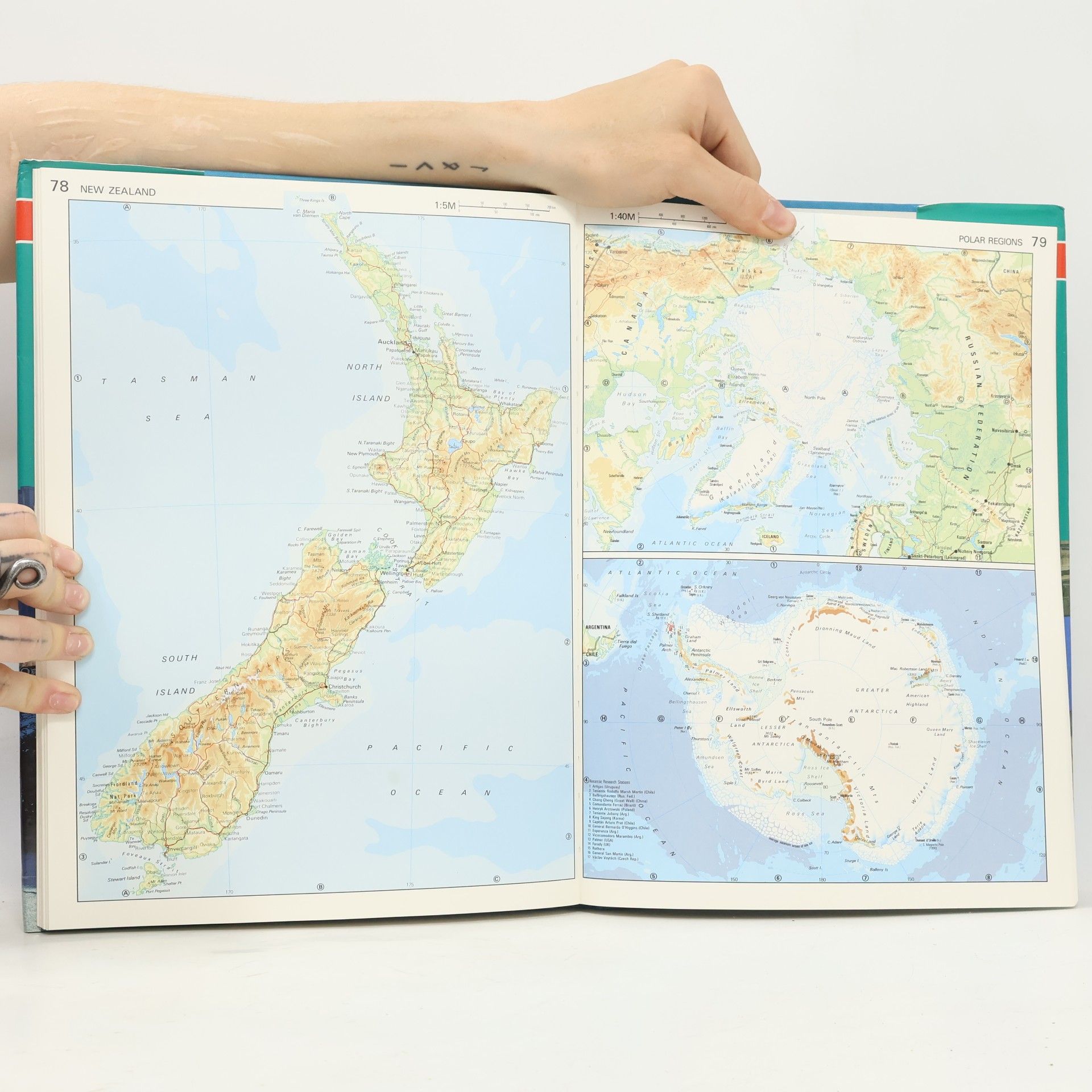 Bartholomew (Firm) Bartholomew Illustrated World Atlas