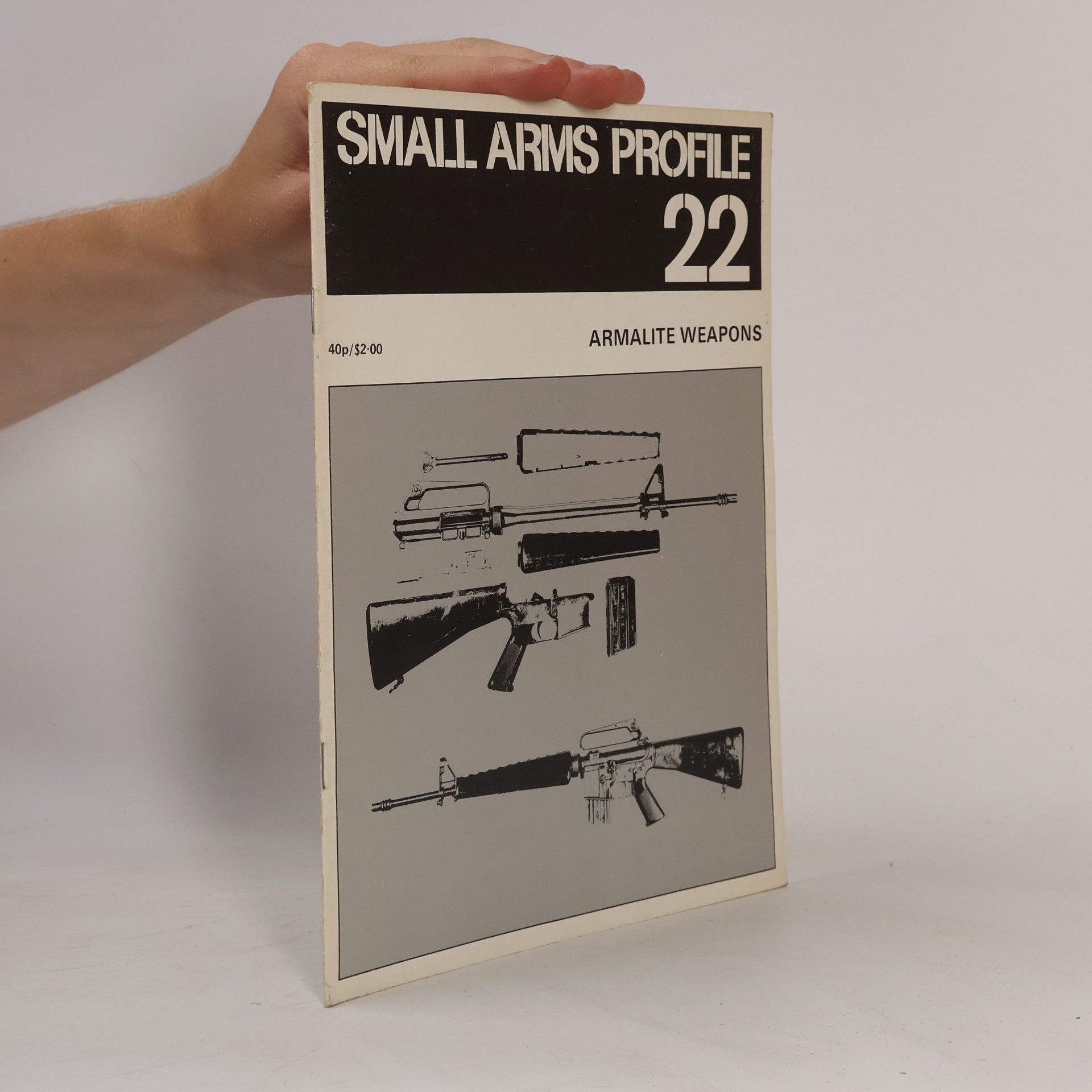 AA.VV. Small Arms Profile 22