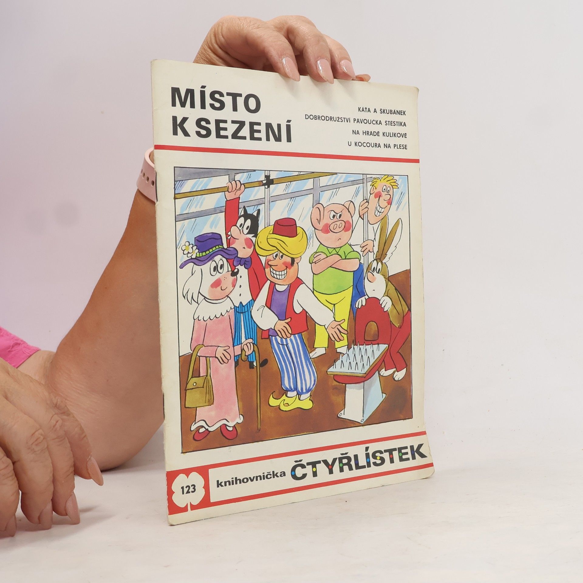 Ljuba Štíplová Čtyřlístek 123. Místo k sezení