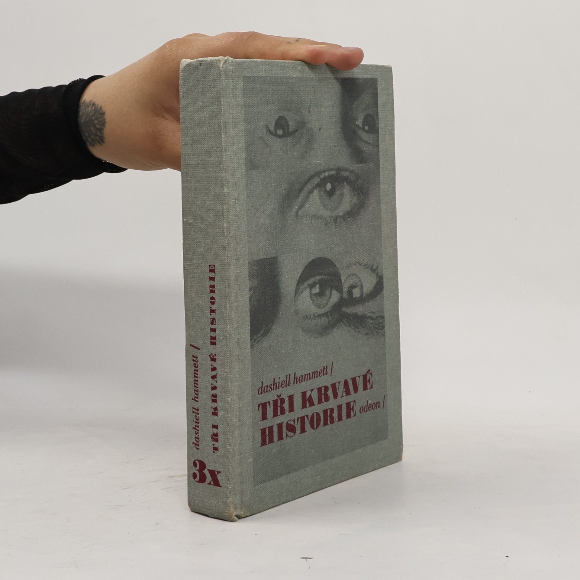 Dashiell Hammett Tři krvavé historie