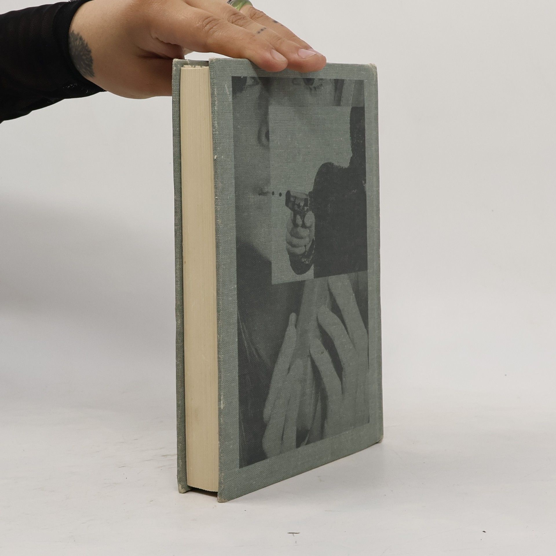 Dashiell Hammett Tři krvavé historie