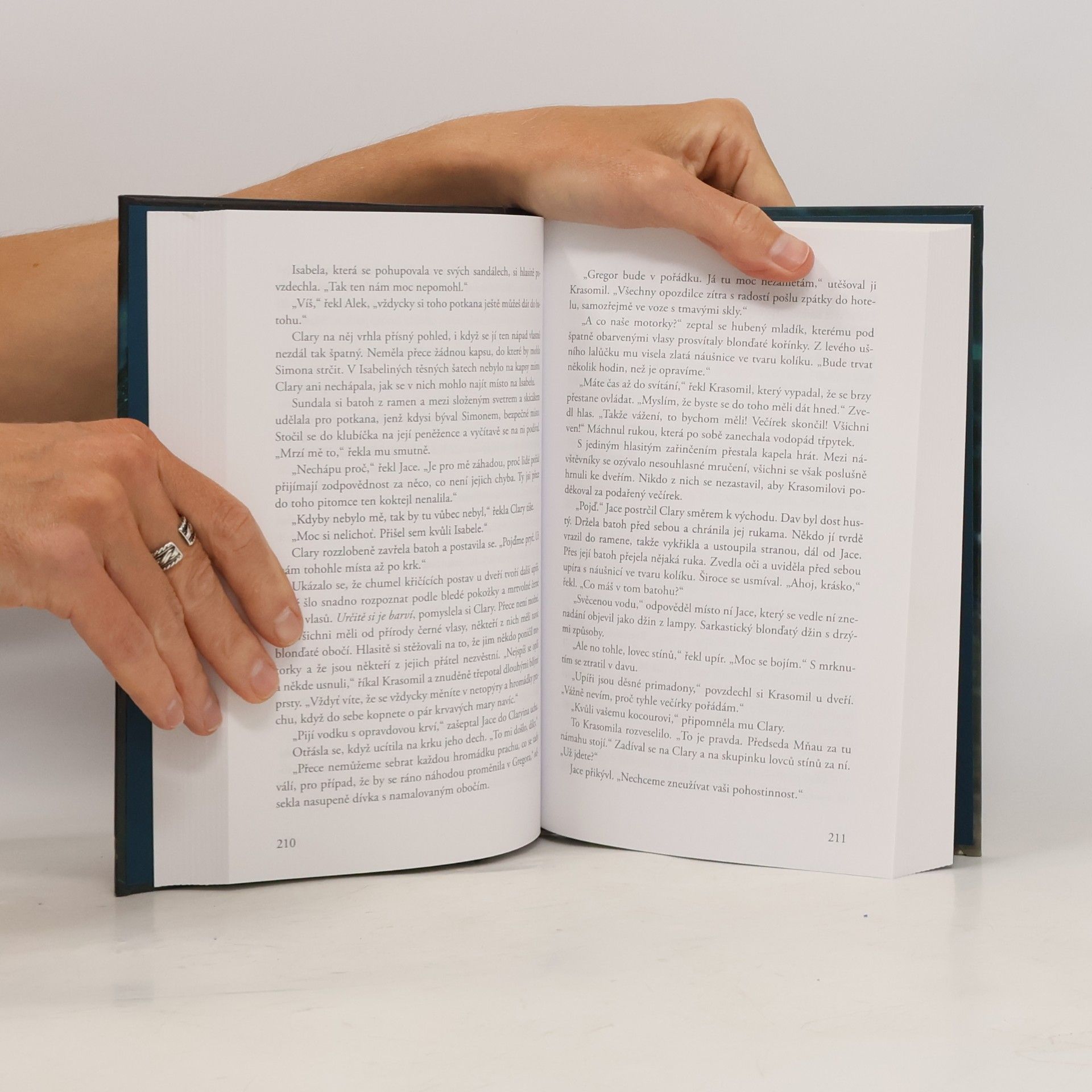 Cassandra Clare Nástroje smrti 1: Město z kostí