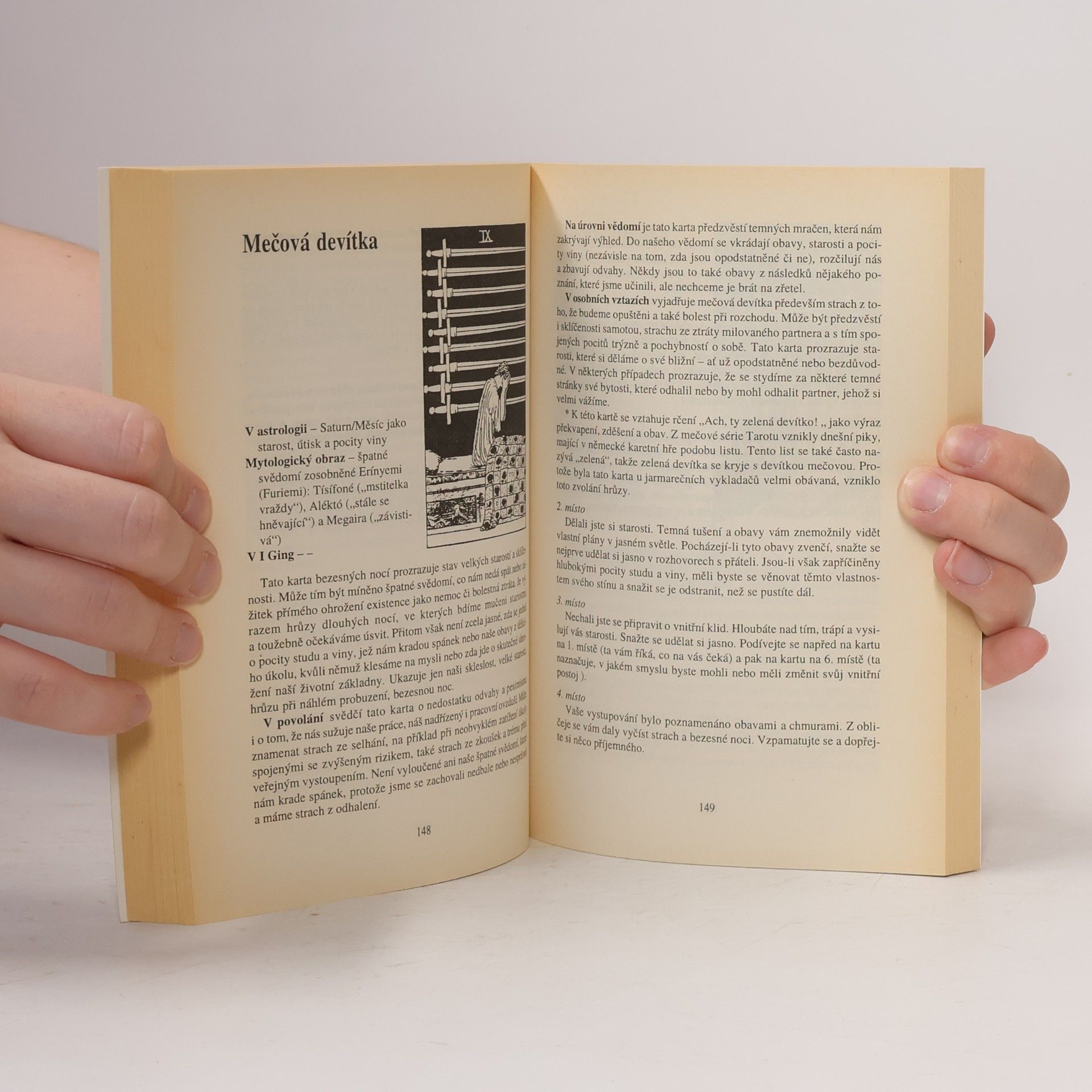 Hajo Banzhaf Základní kniha o Tarotu