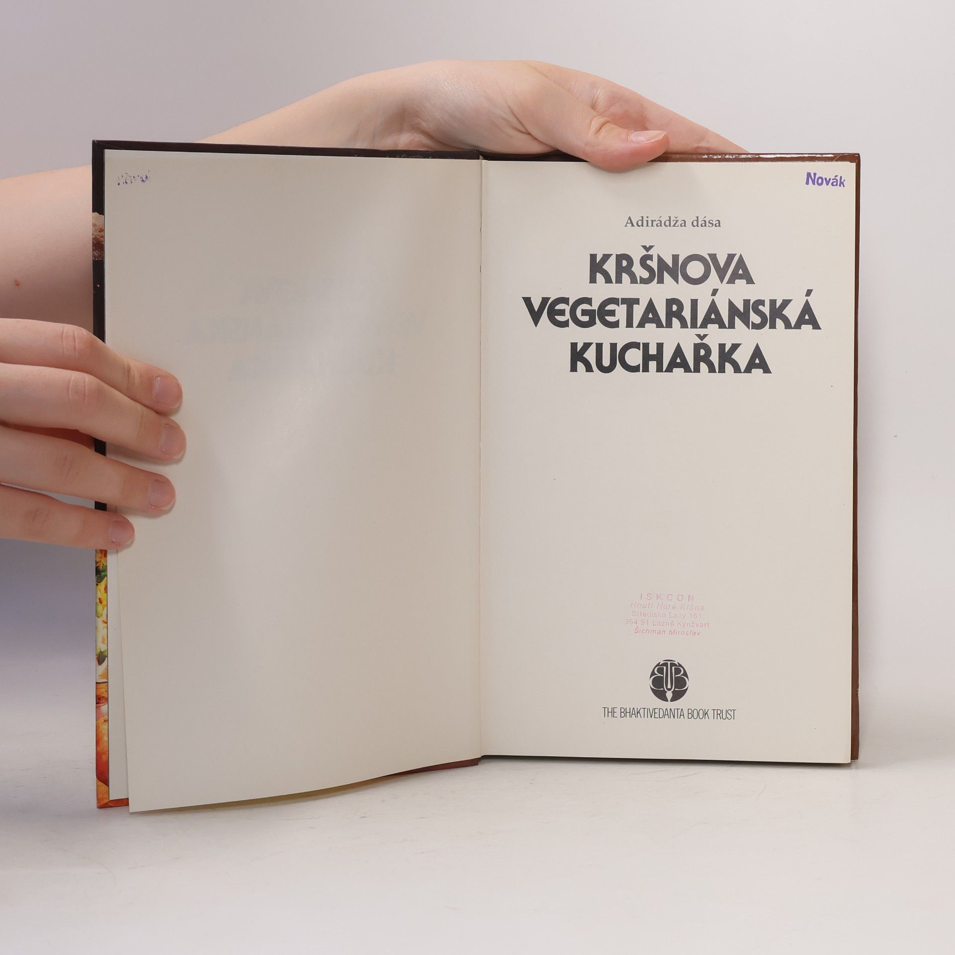 Adirádža dása Kršnova vegetariánská kuchařka