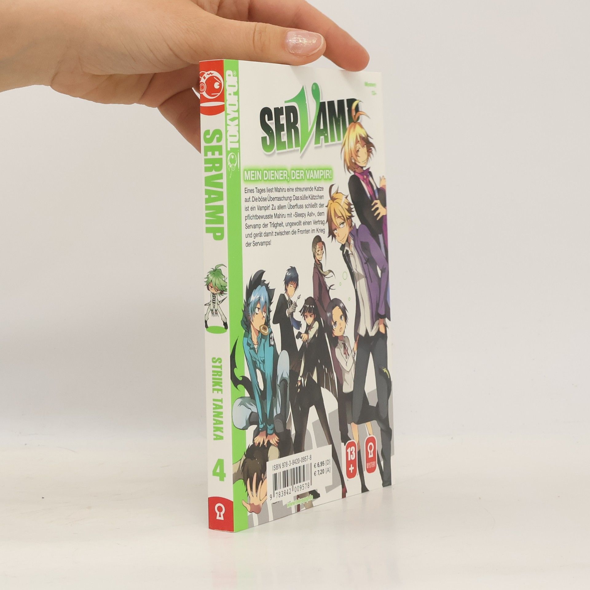 Strike Tanaka Servamp 4