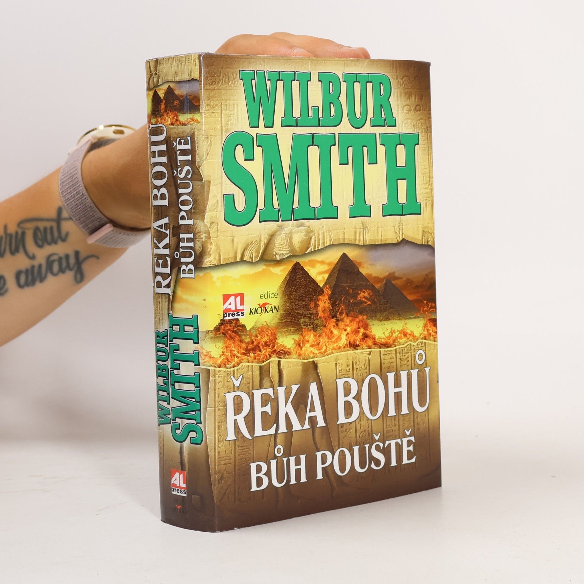 Wilbur A. Smith Řeka bohů. Bůh pouště
