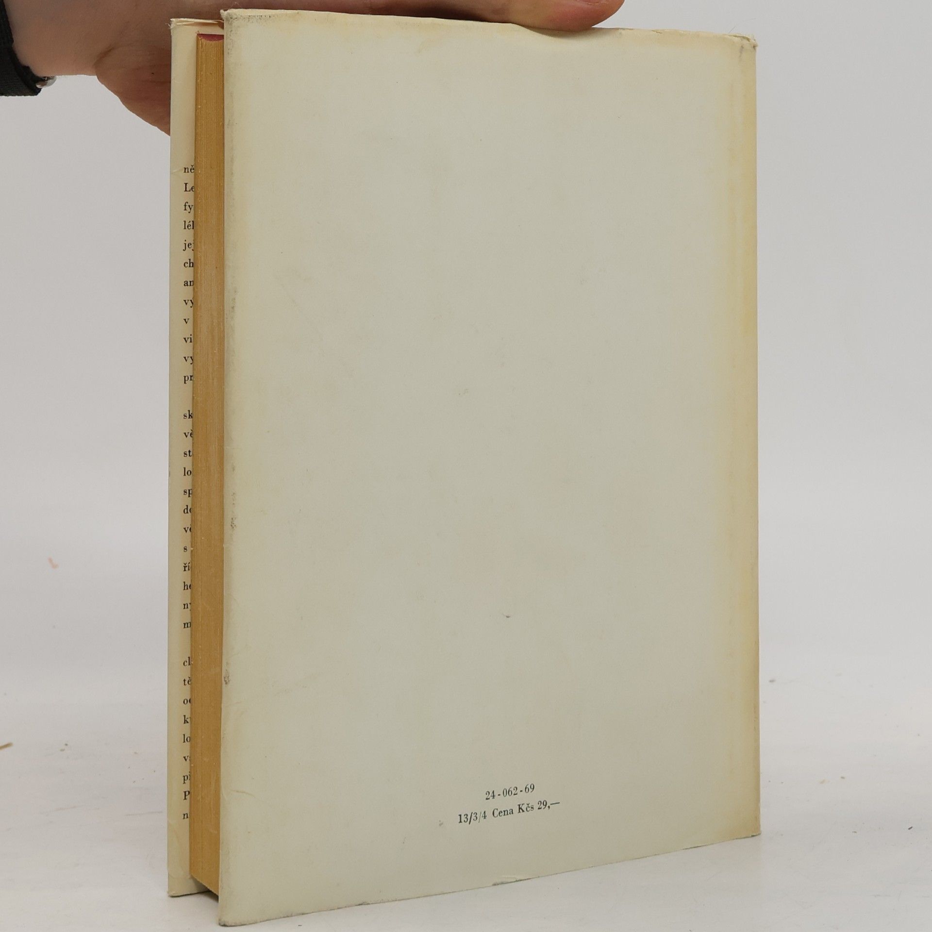 Radclyffe Hall Studna osamění