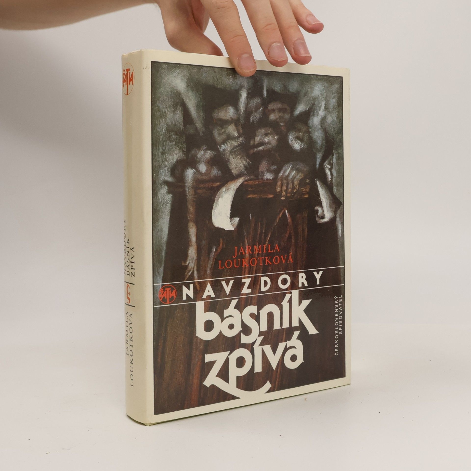 Jarmila Loukotková Navzdory básník zpívá