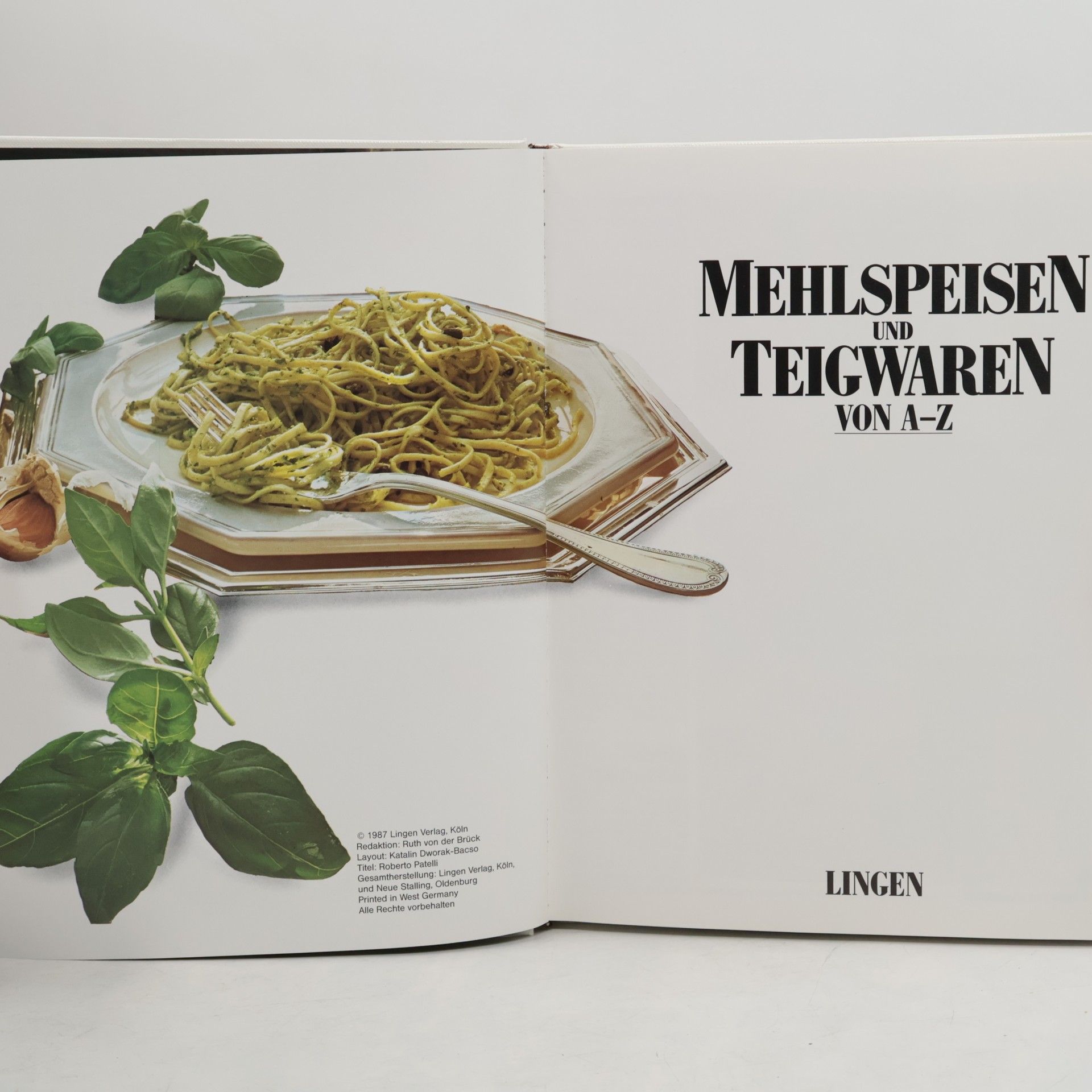 Kolektiv autorů Mehlspeisen und Teigwaren von A-Z
