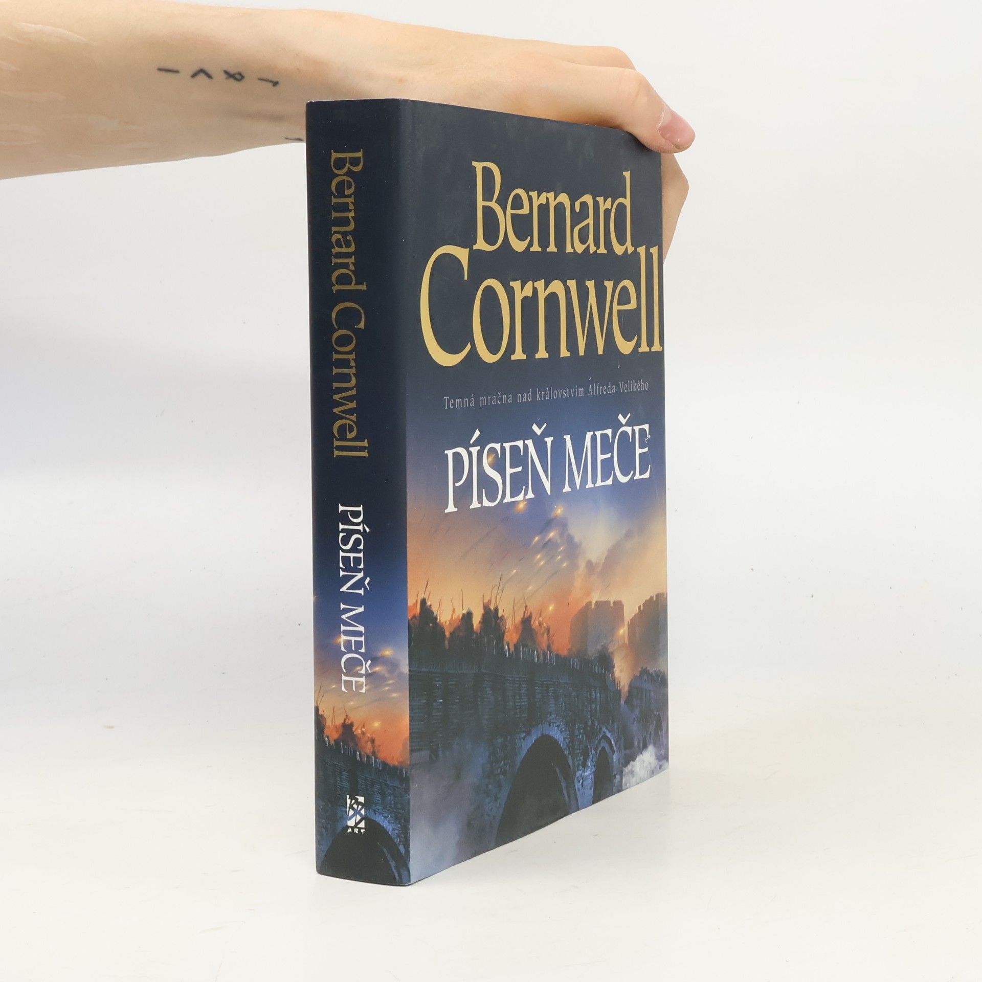 Bernard Cornwell Píseň meče. Království Alfreda Velikého
