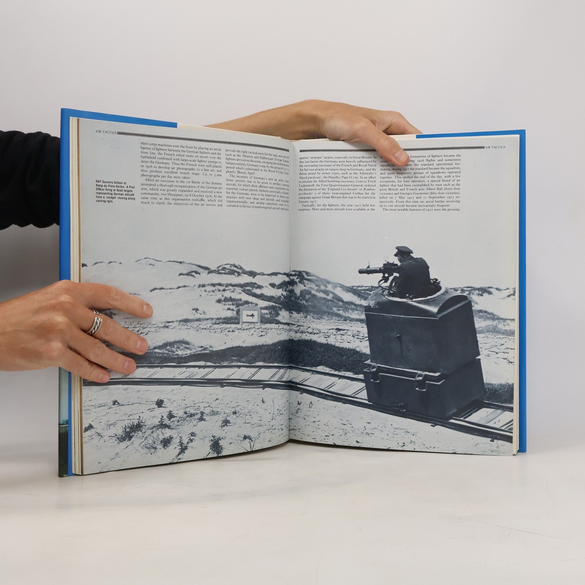 Christopher Chant The Illustrated History of the Air Forces of World War I & World War II