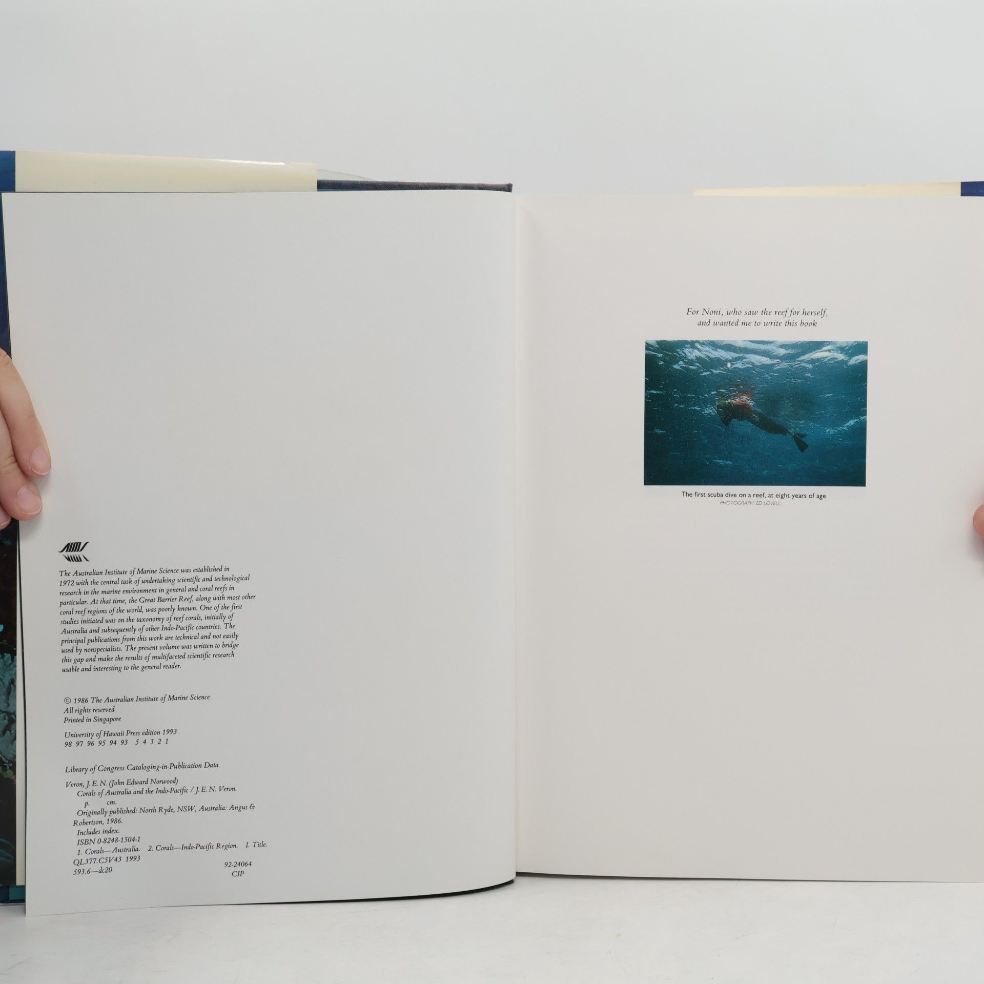 John Edward Norwood Veron Corals of Australia and the Indo-Pacific