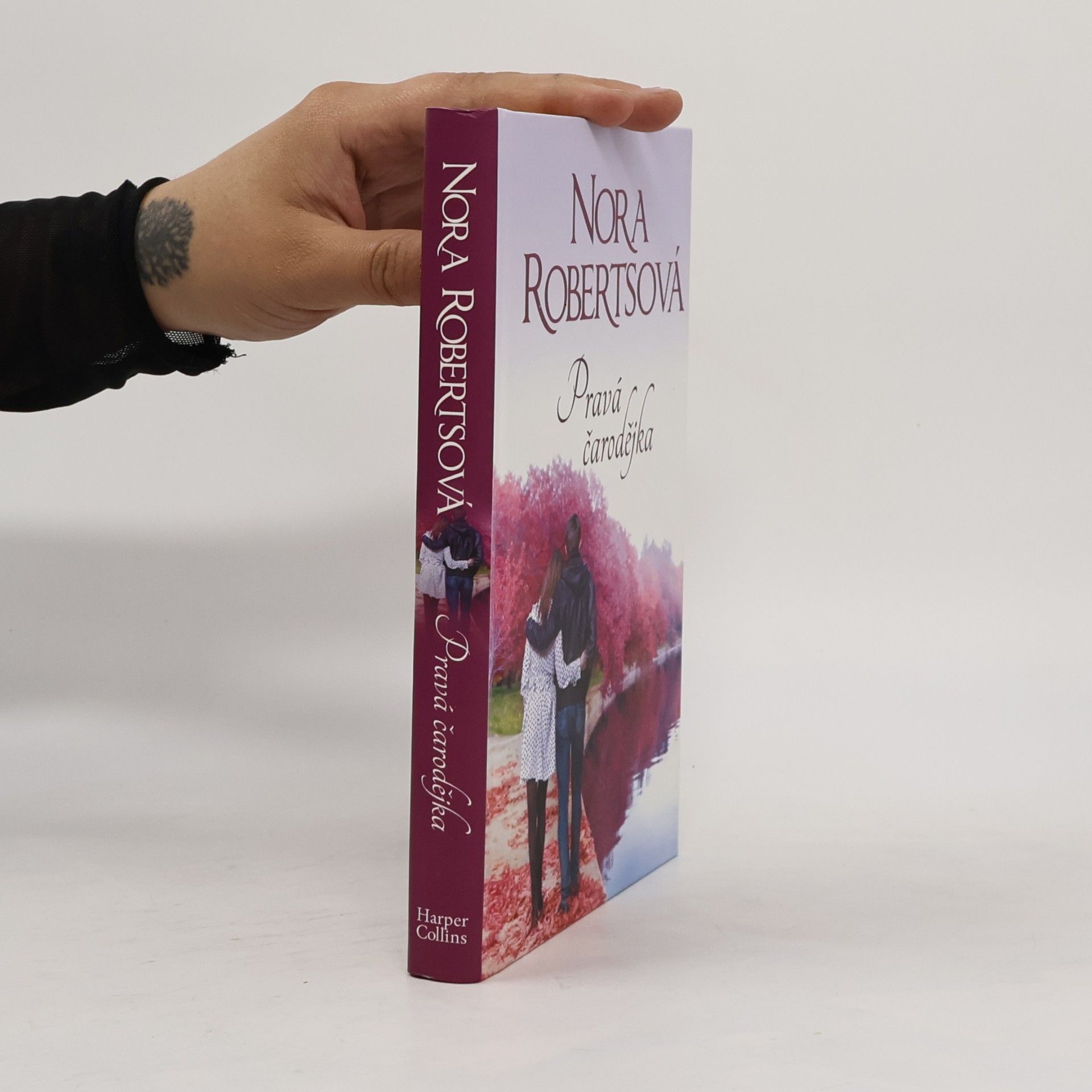 Nora Roberts Pravá čarodějka