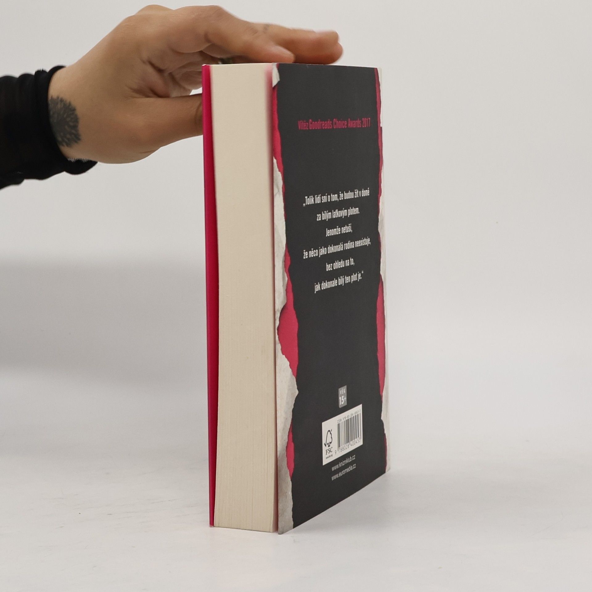 Colleen Hoover Na obtíž