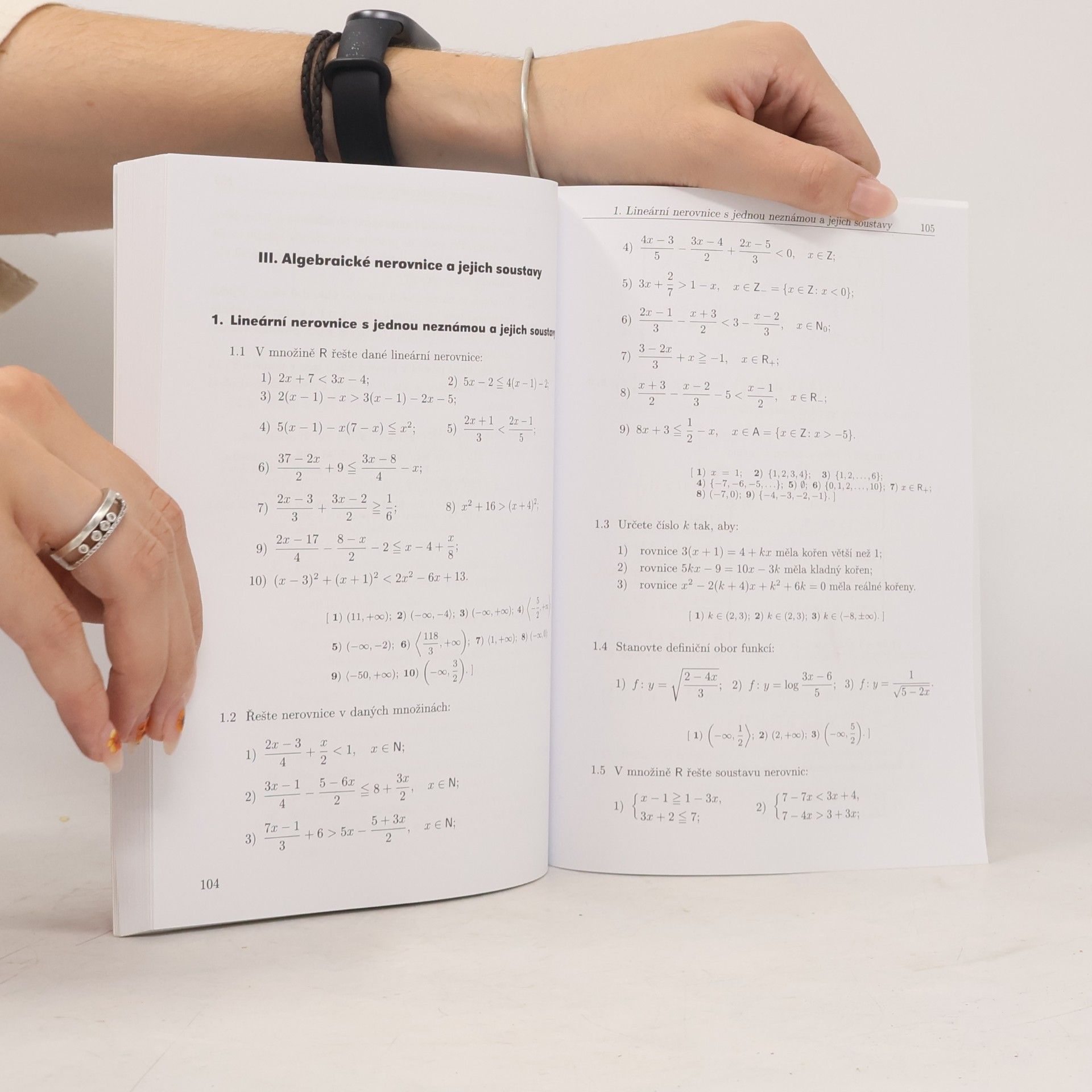František Janeček Sbírka úloh z matematiky pro střední školy