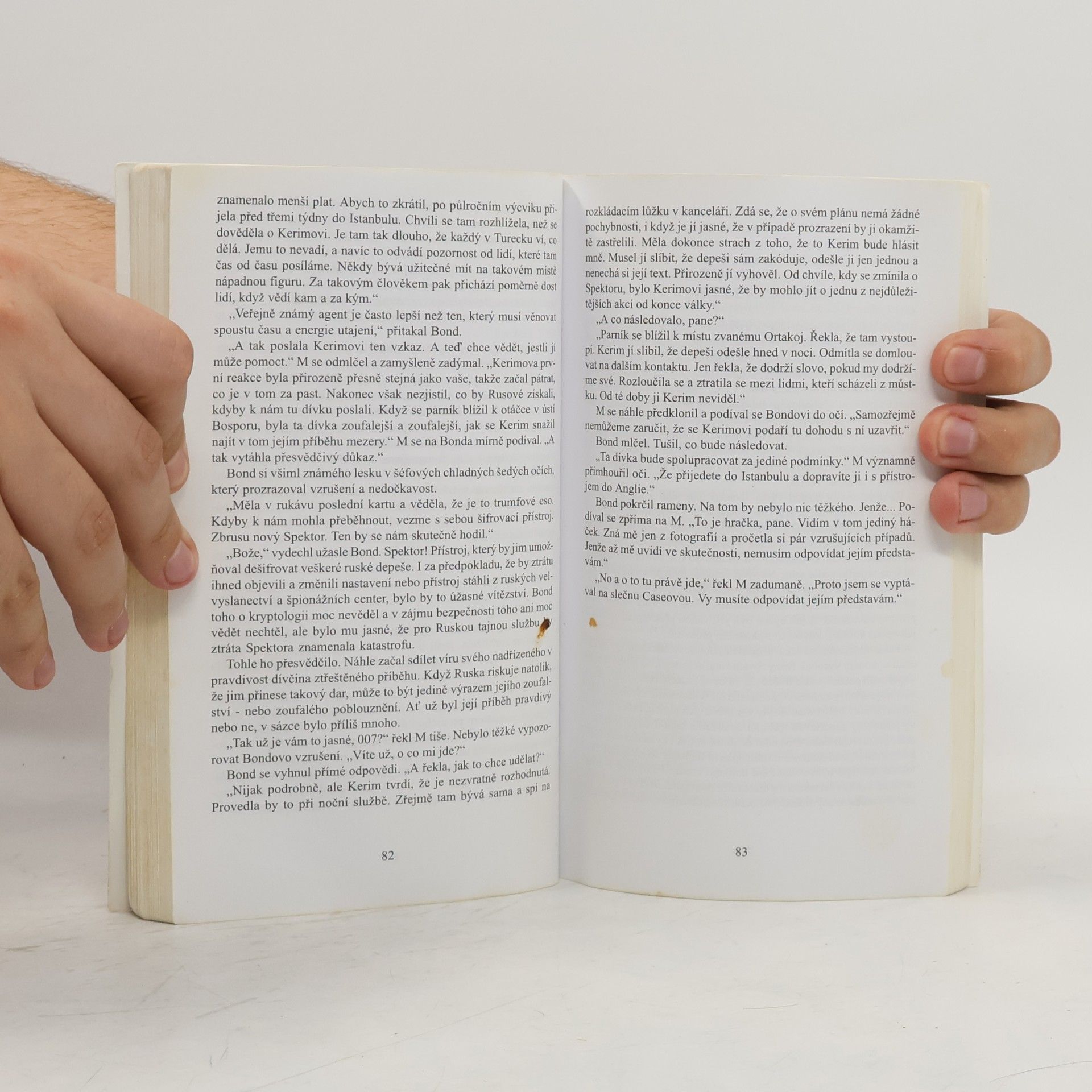 Ian Fleming Srdečné pozdravy z Ruska