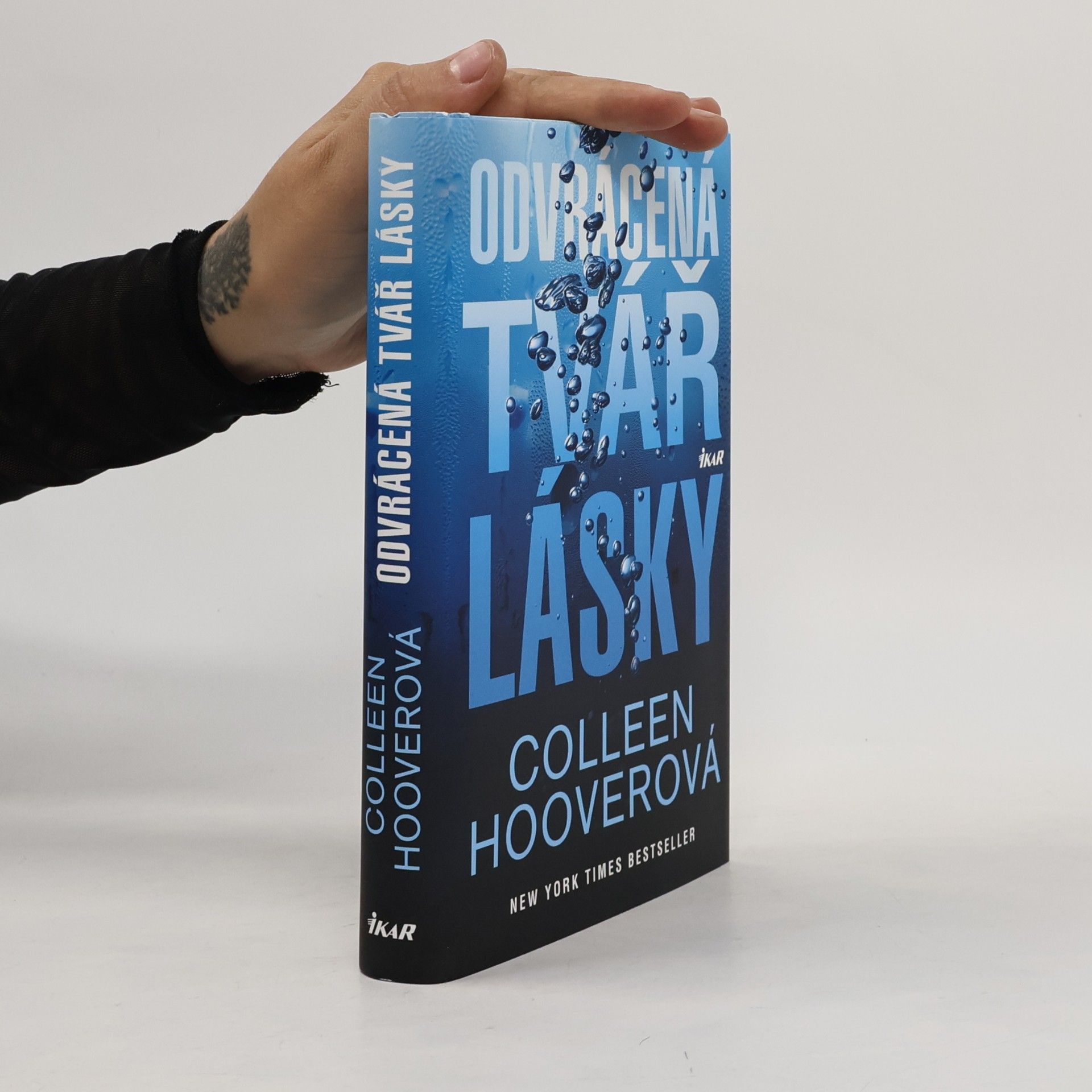 Colleen Hoover Odvrácená tvář lásky