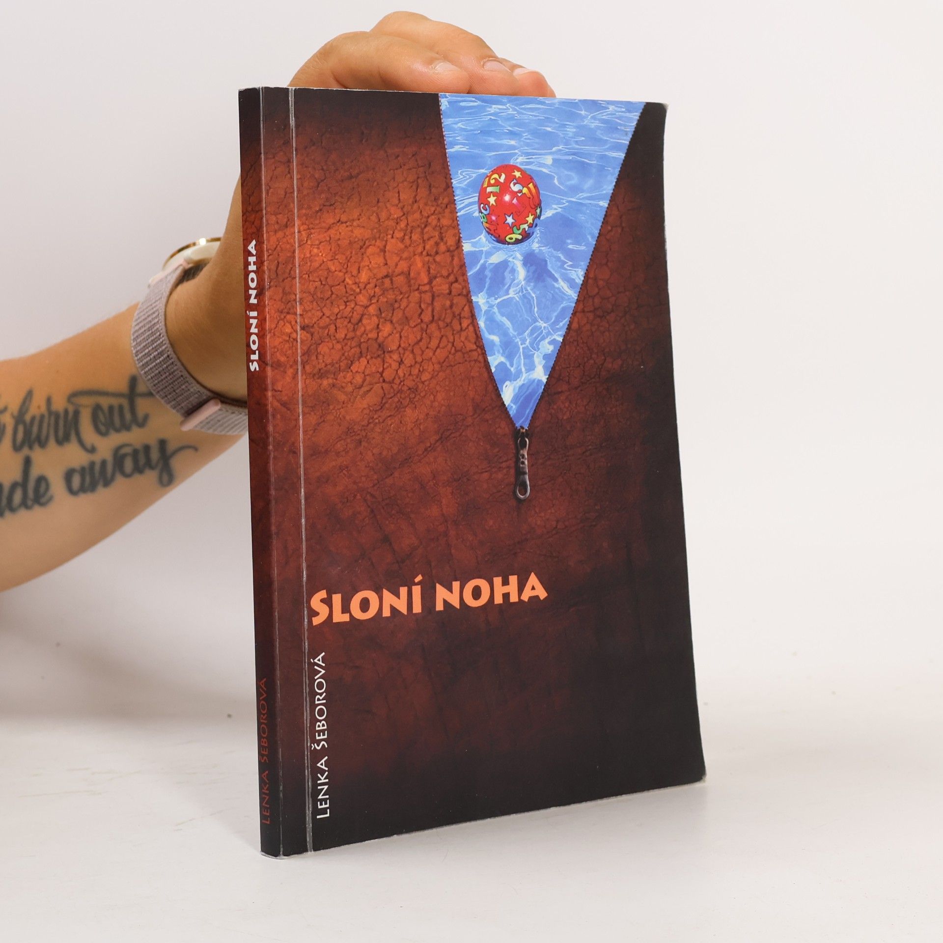 Lenka Šeborová Sloní noha