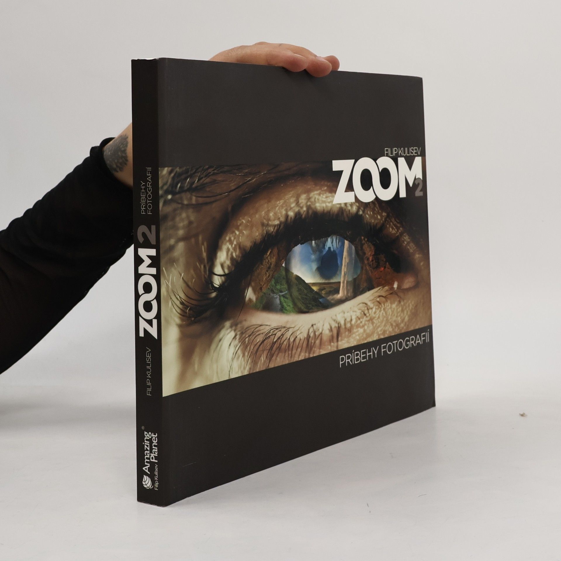 Filip Kulisev ZOOM 2 - Príbehy fotografií