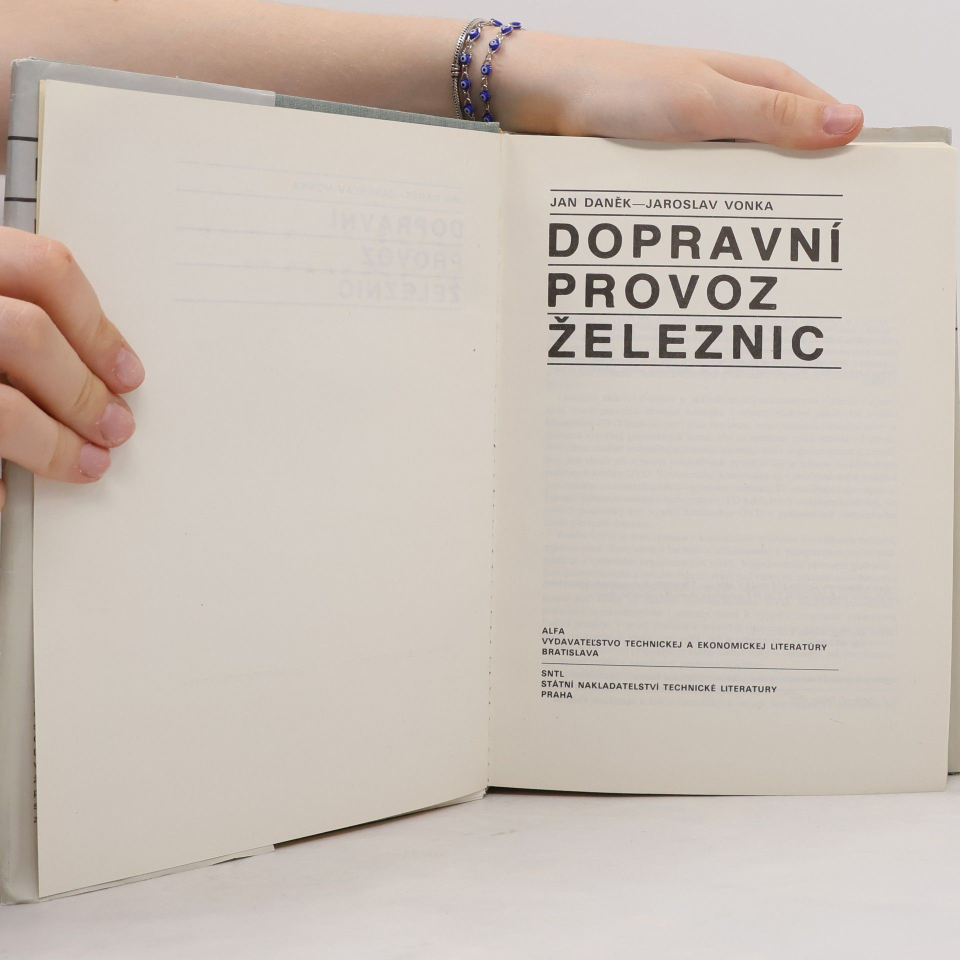 František Flodr Dopravní provoz železnic - technologie železničních stanic