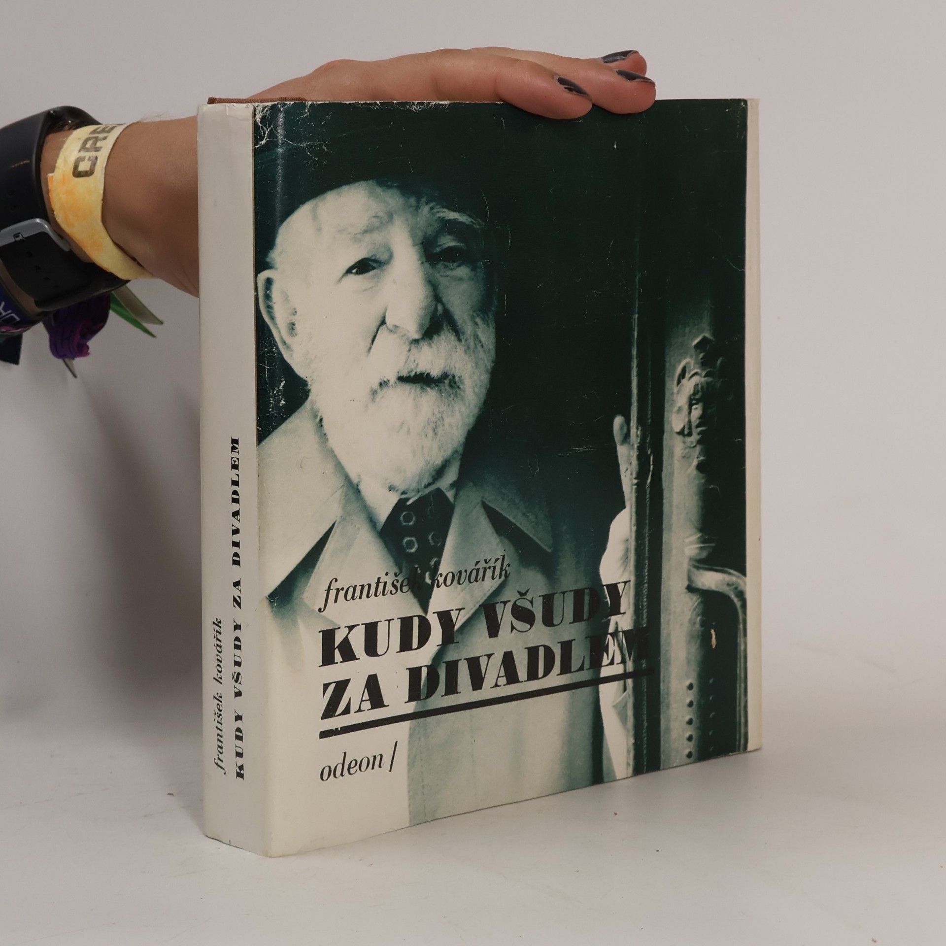 František Kovařík Kudy všudy za divadlem