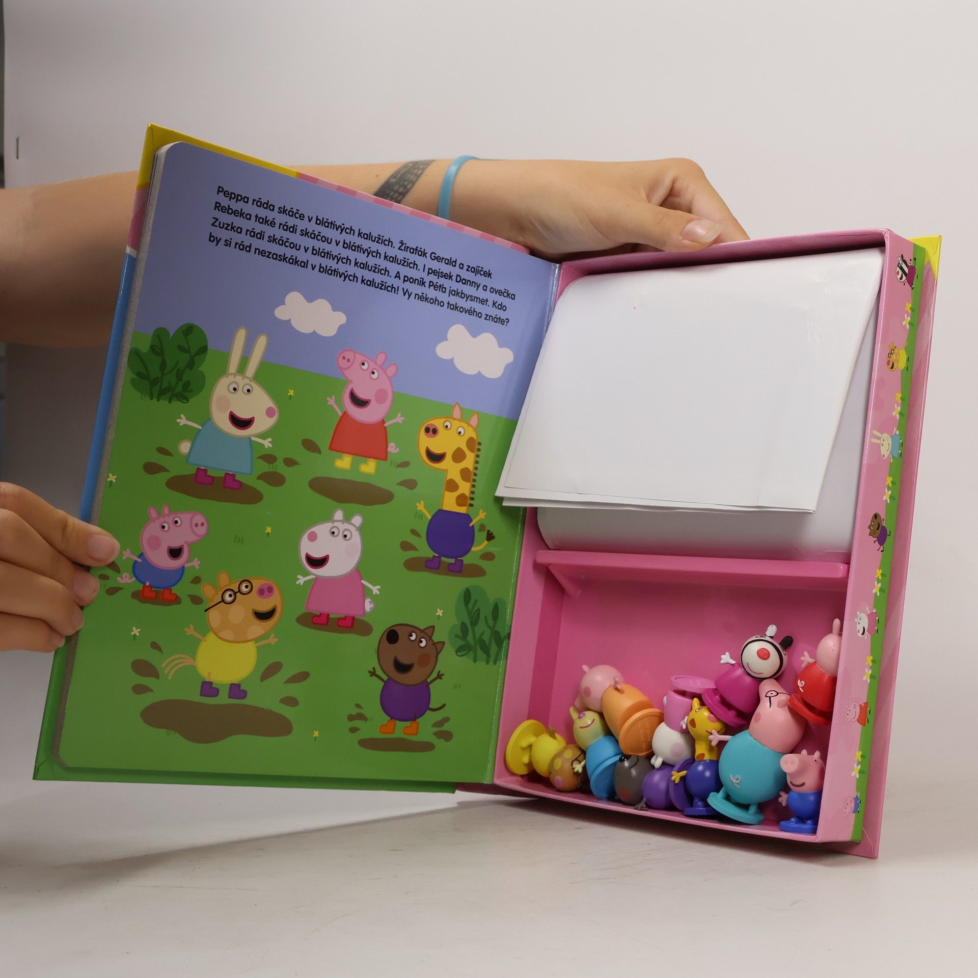 Autorenkollektiv Peppa Pig. Čti a hraj si s námi