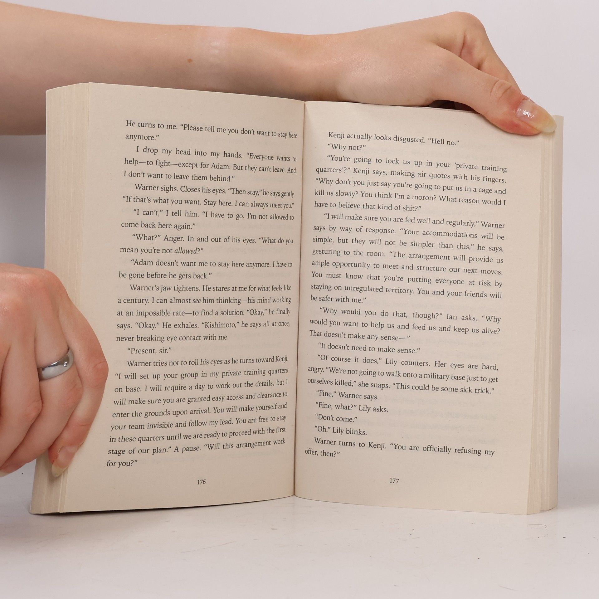 Тагере Мафі Ignite Me