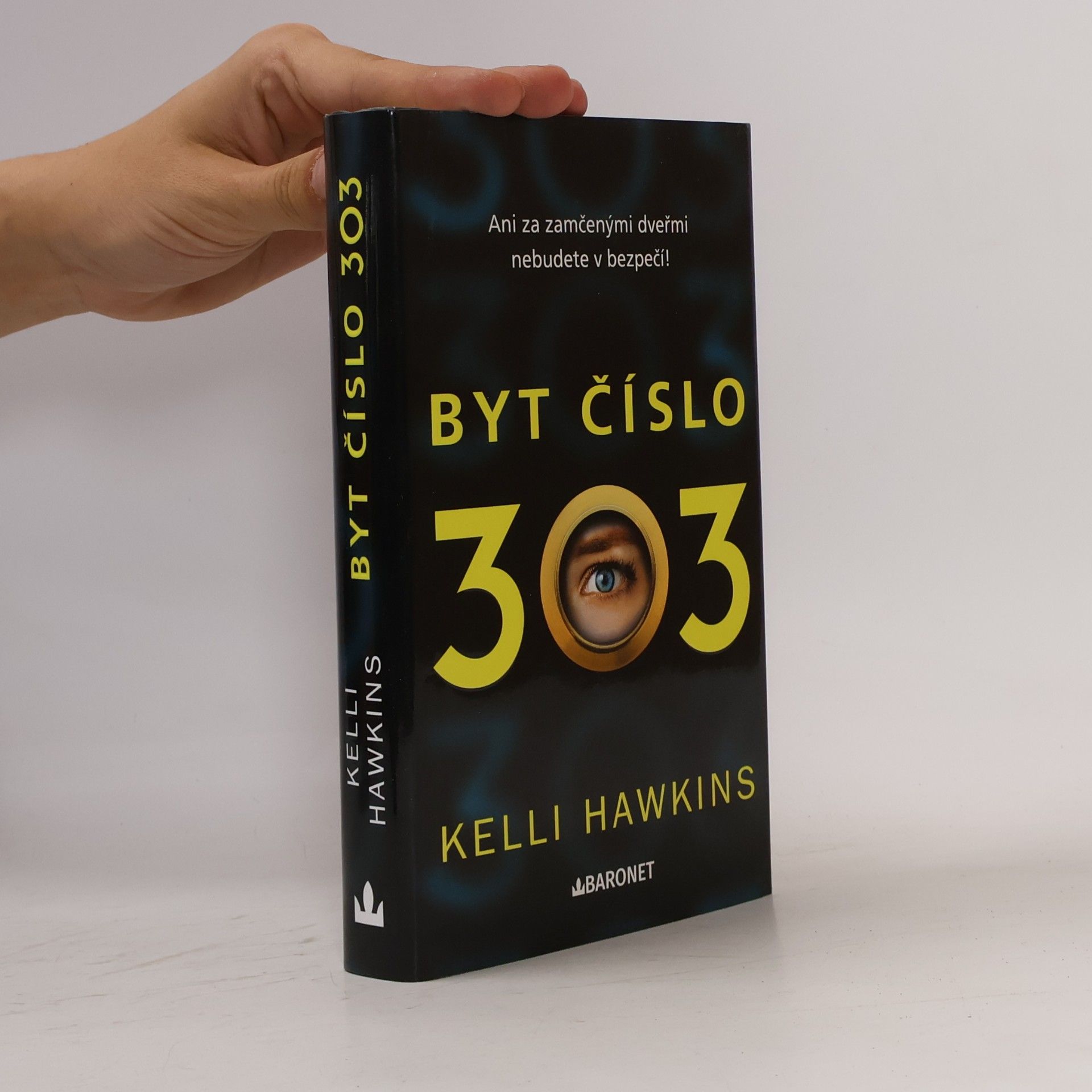 Kelli Hawkins Byt číslo 303