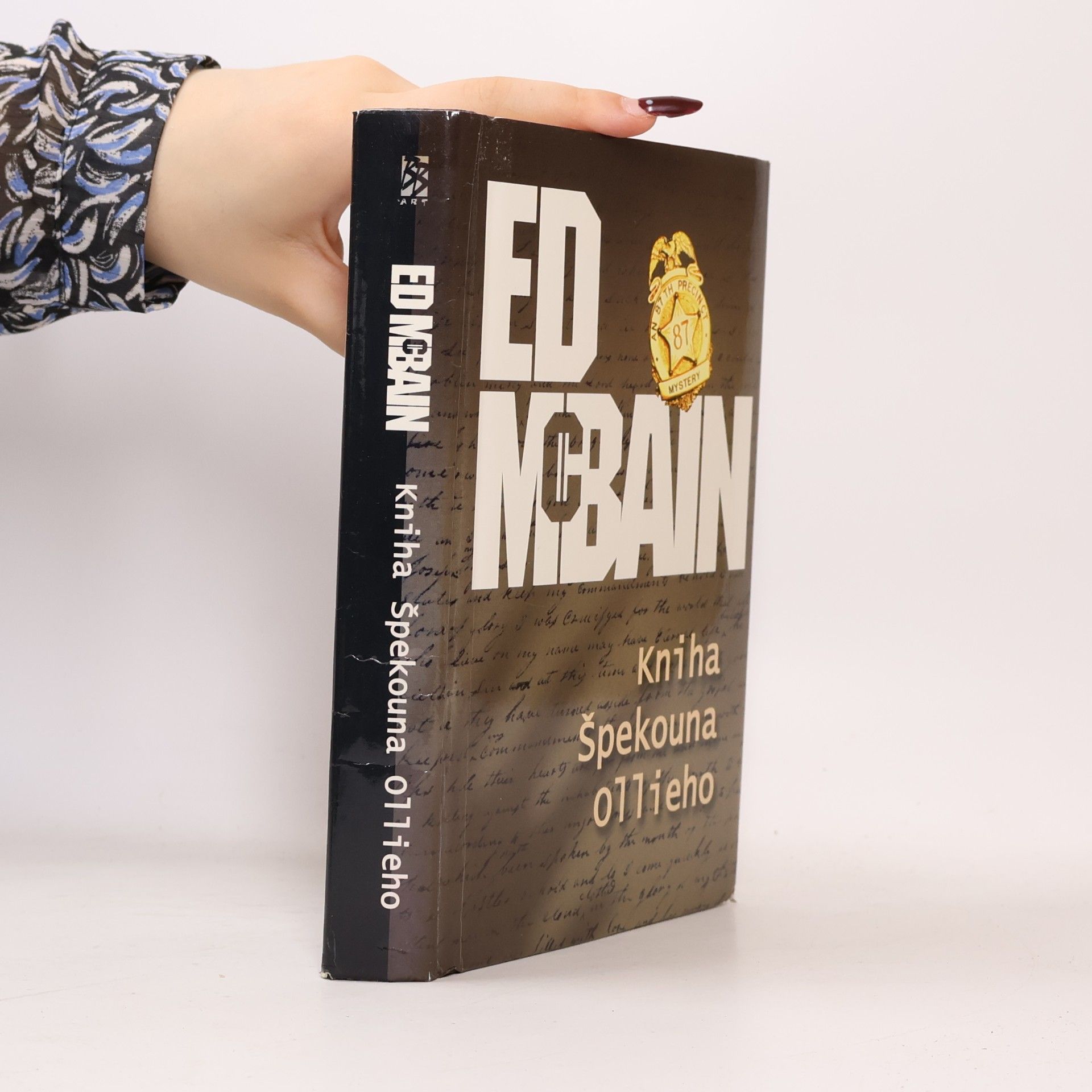 Ed McBain Kniha špekouna Ollieho: Román z 87. revíru