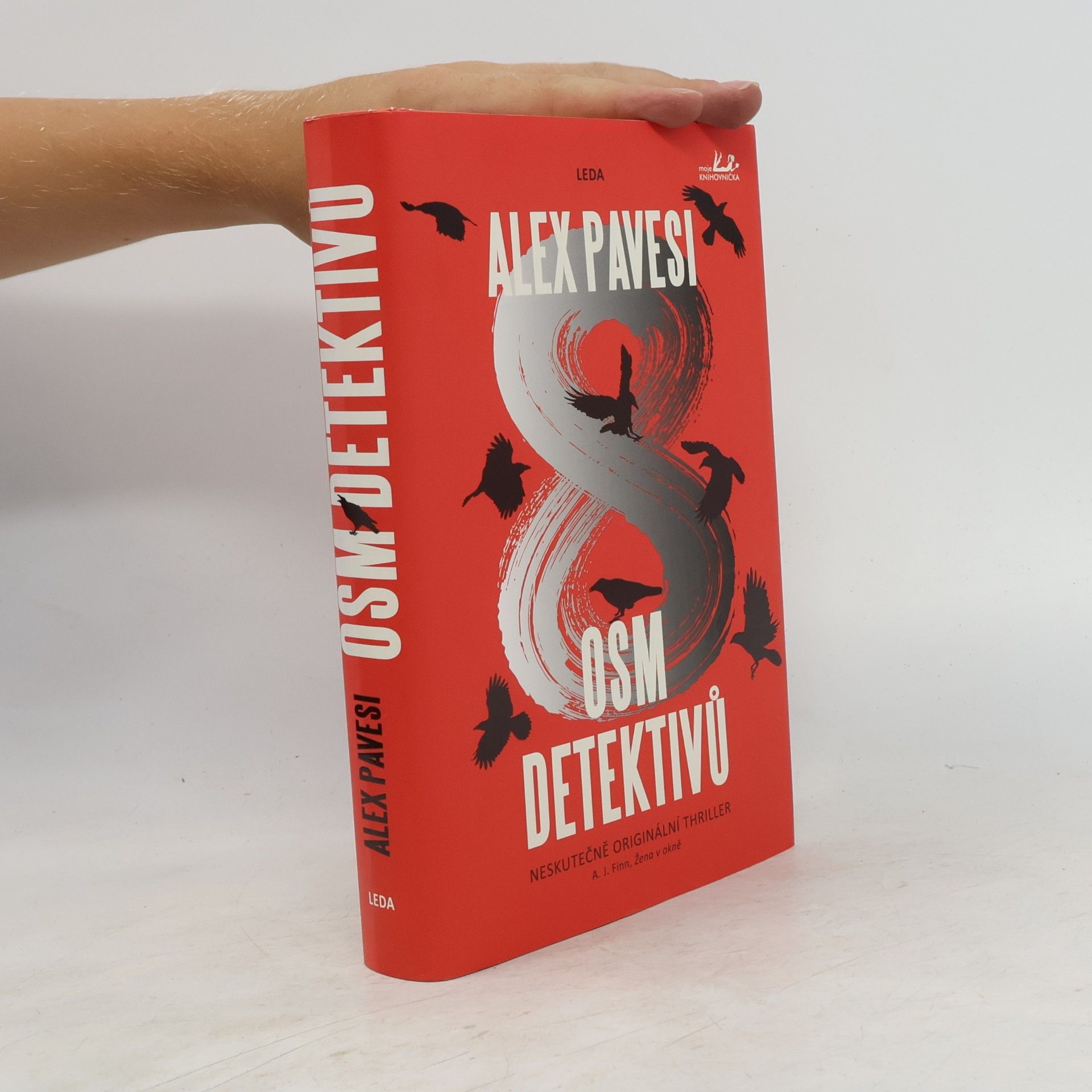 Alex Pavesi Osm detektivů