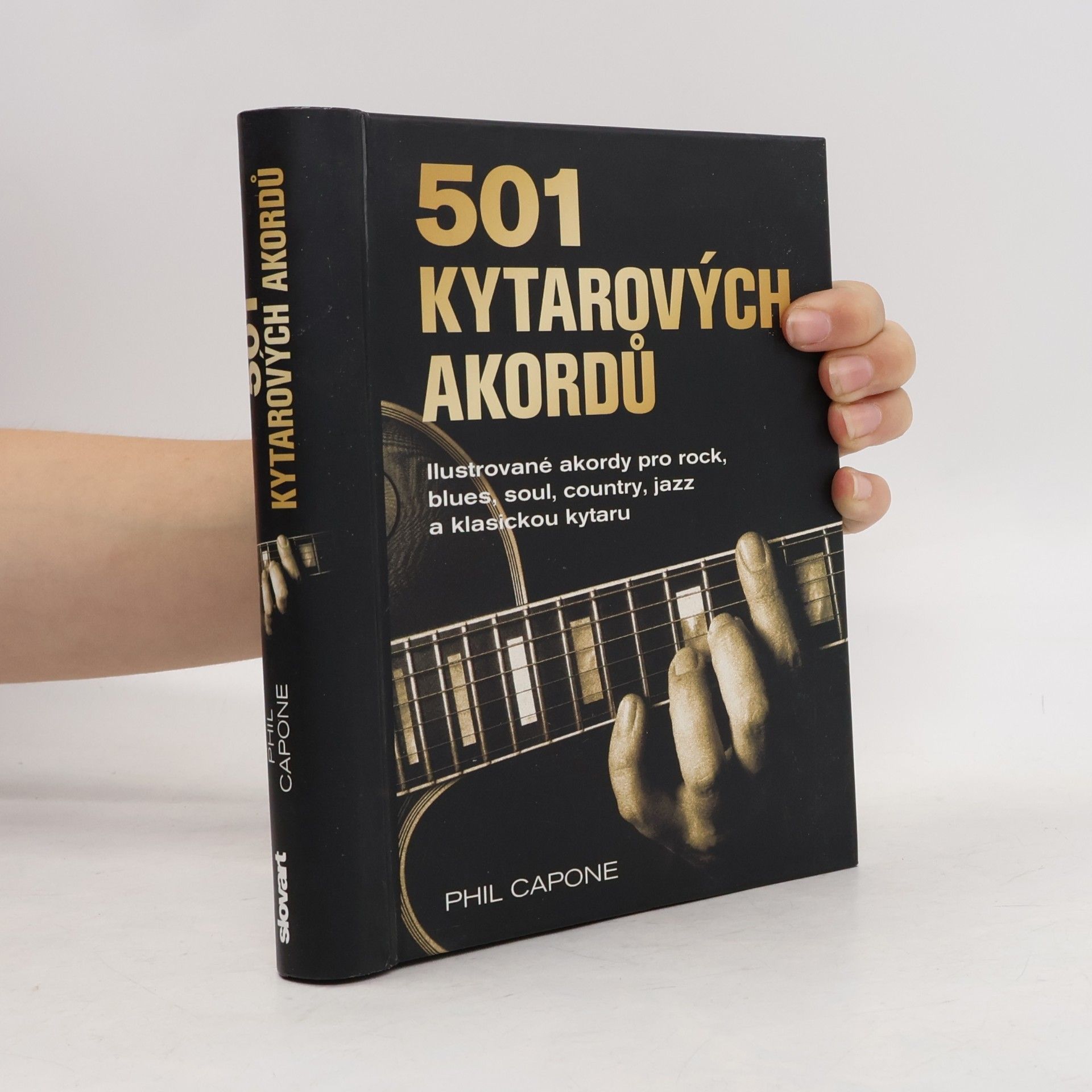 Phil Capone 501 kytarových akordů