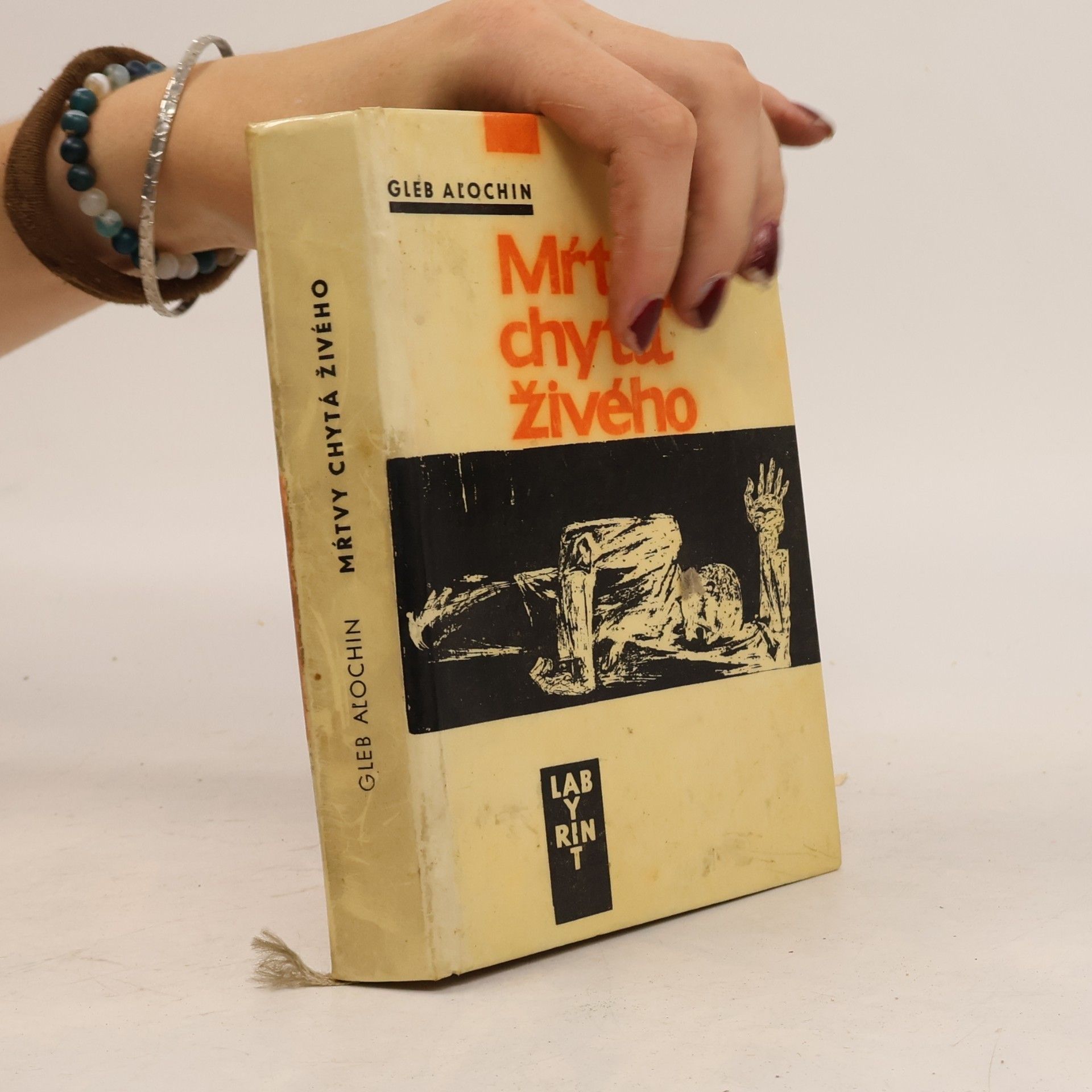 Gleb Aľochin Mŕtvy chytá živého