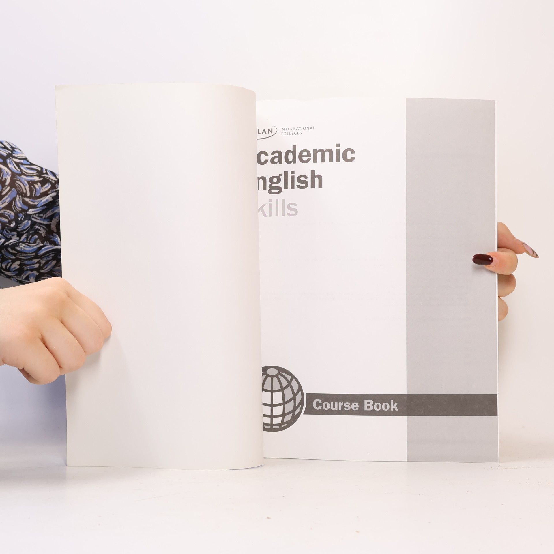 AA.VV. Academic English Skills. Course Book