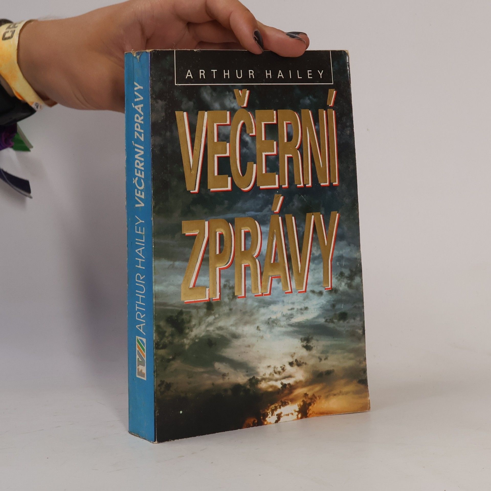 Arthur Hailey Večerní zprávy