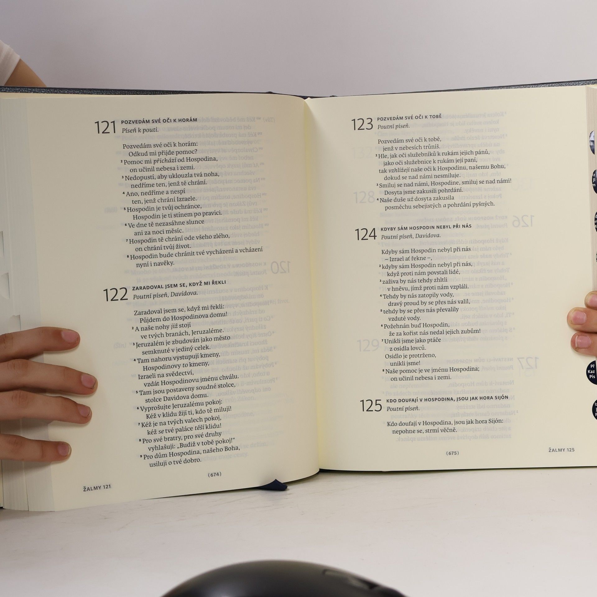Auteurscollectief Bible. Biblia.