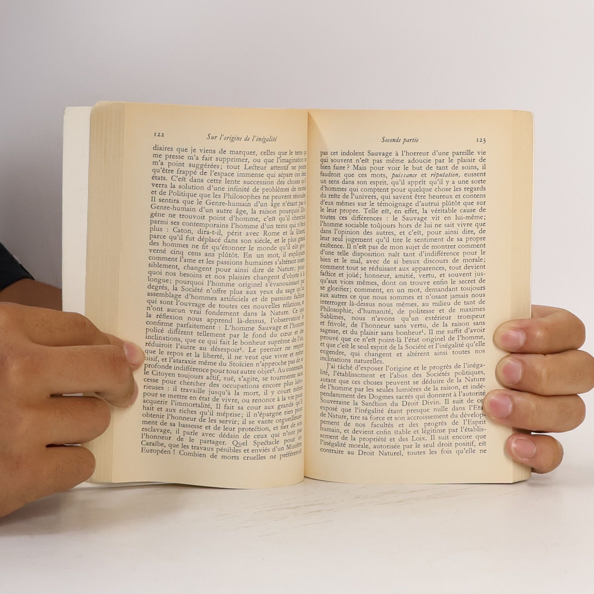 Jean-Jacques Rousseau Discours sur l'origine et les fondements de l'inégalité parmi les hommes: Texte établi, présenté et annoté, par Jean Starobinski